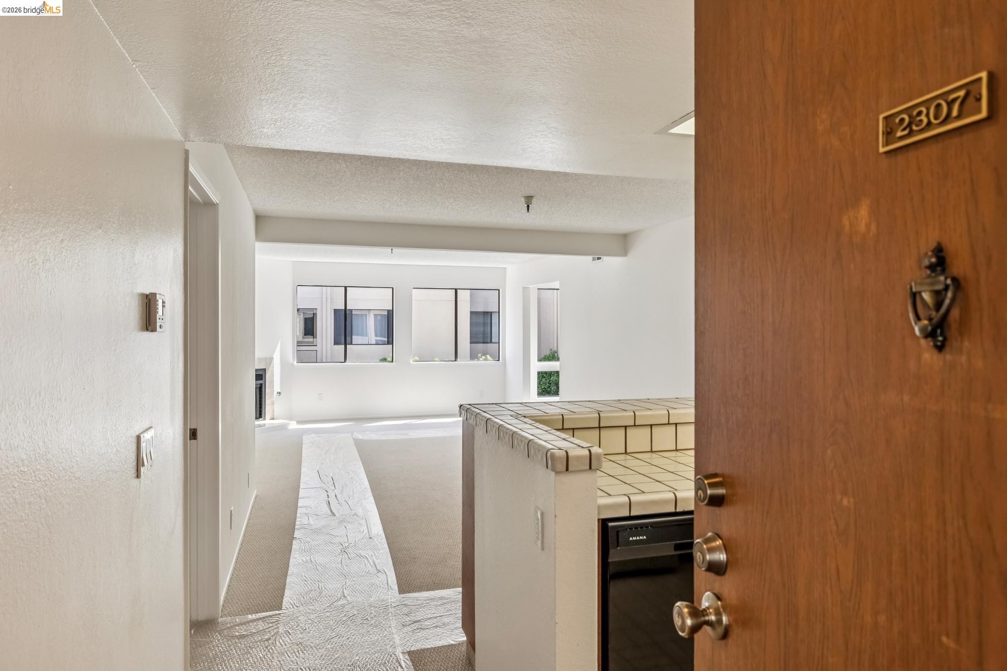 Photo #4: 41134063 Listing: Photo #4