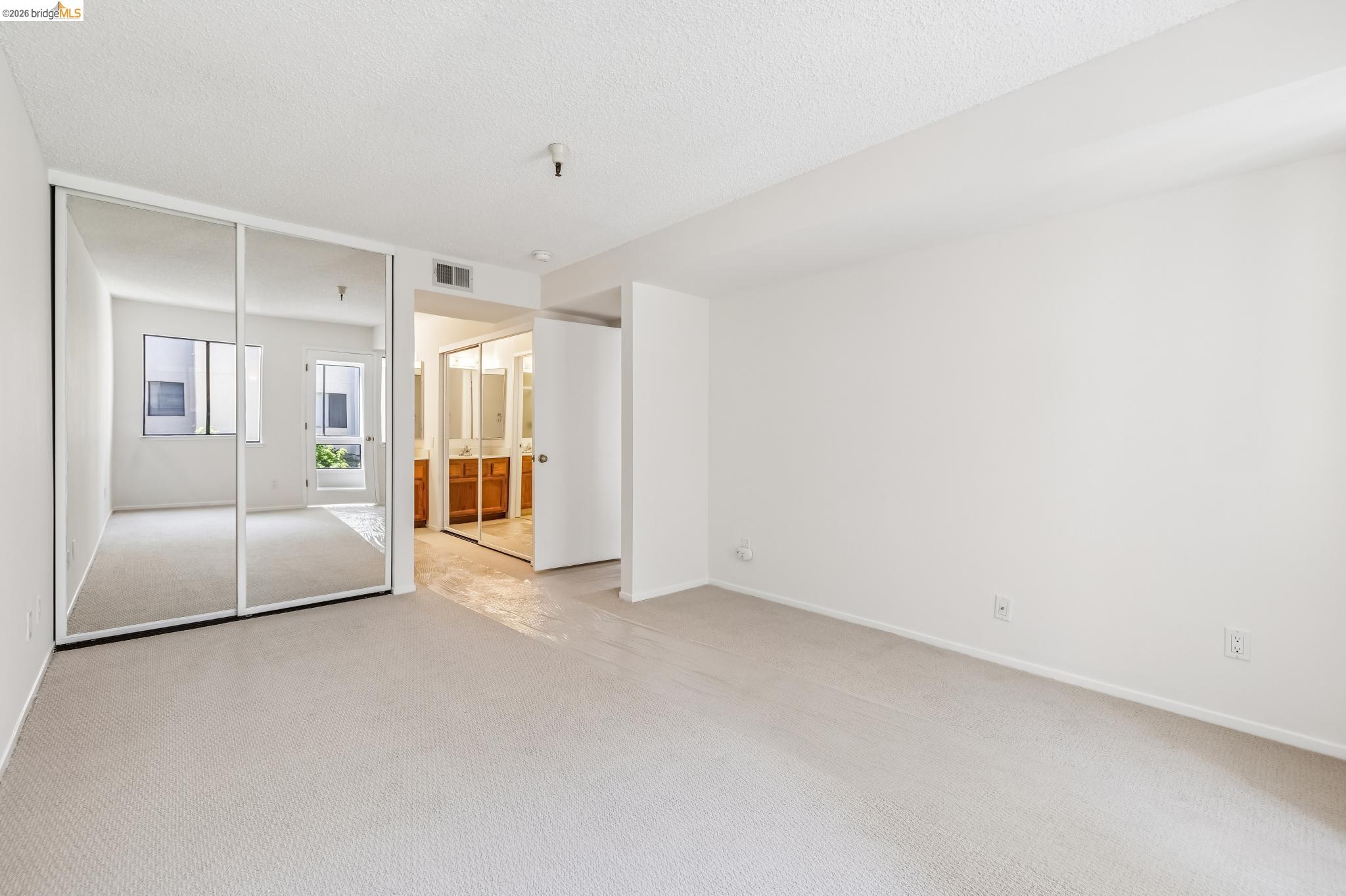 Photo #43: 41134063 Listing: Photo #43