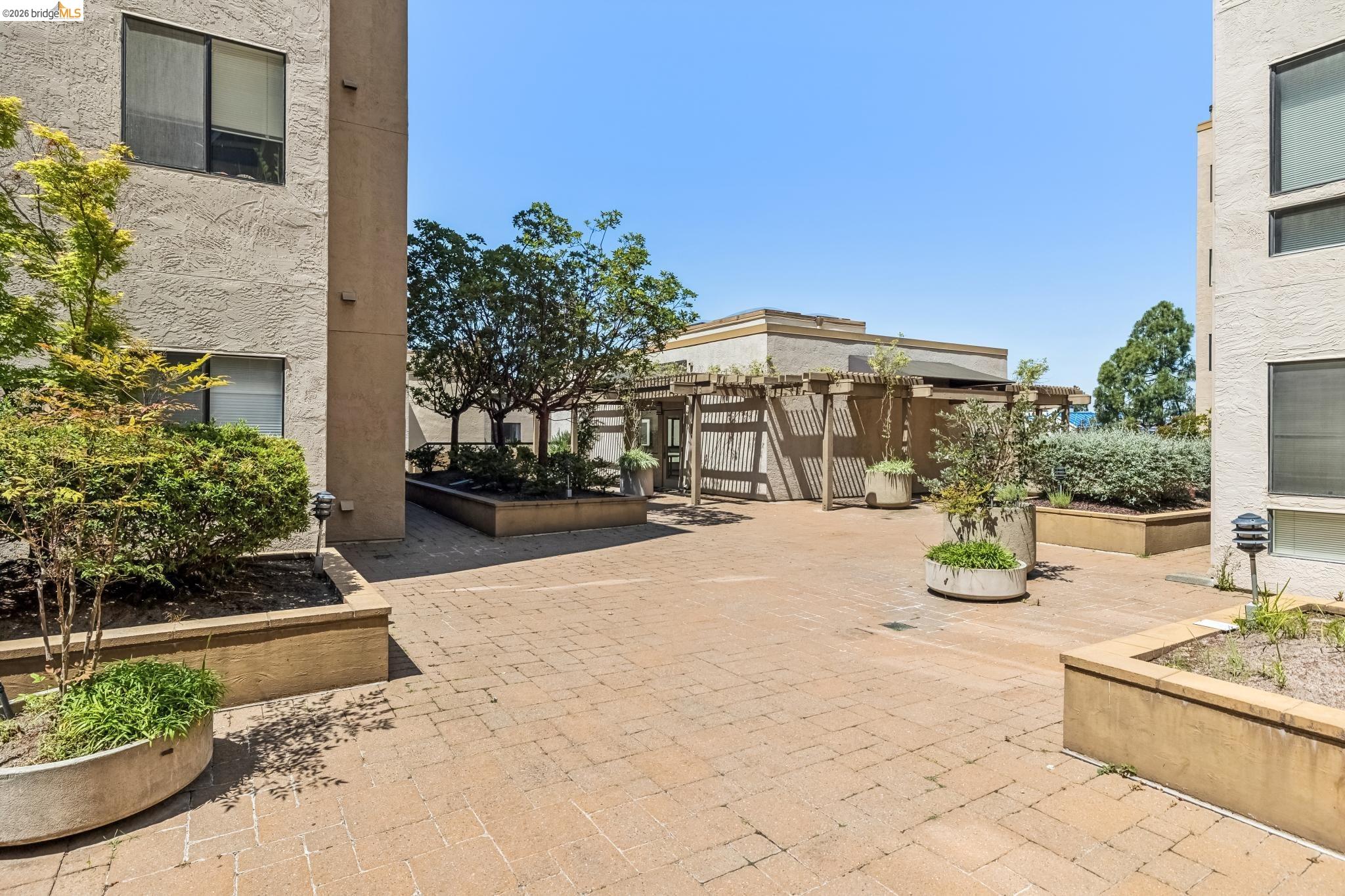 Photo #51: 41134063 Listing: Photo #51