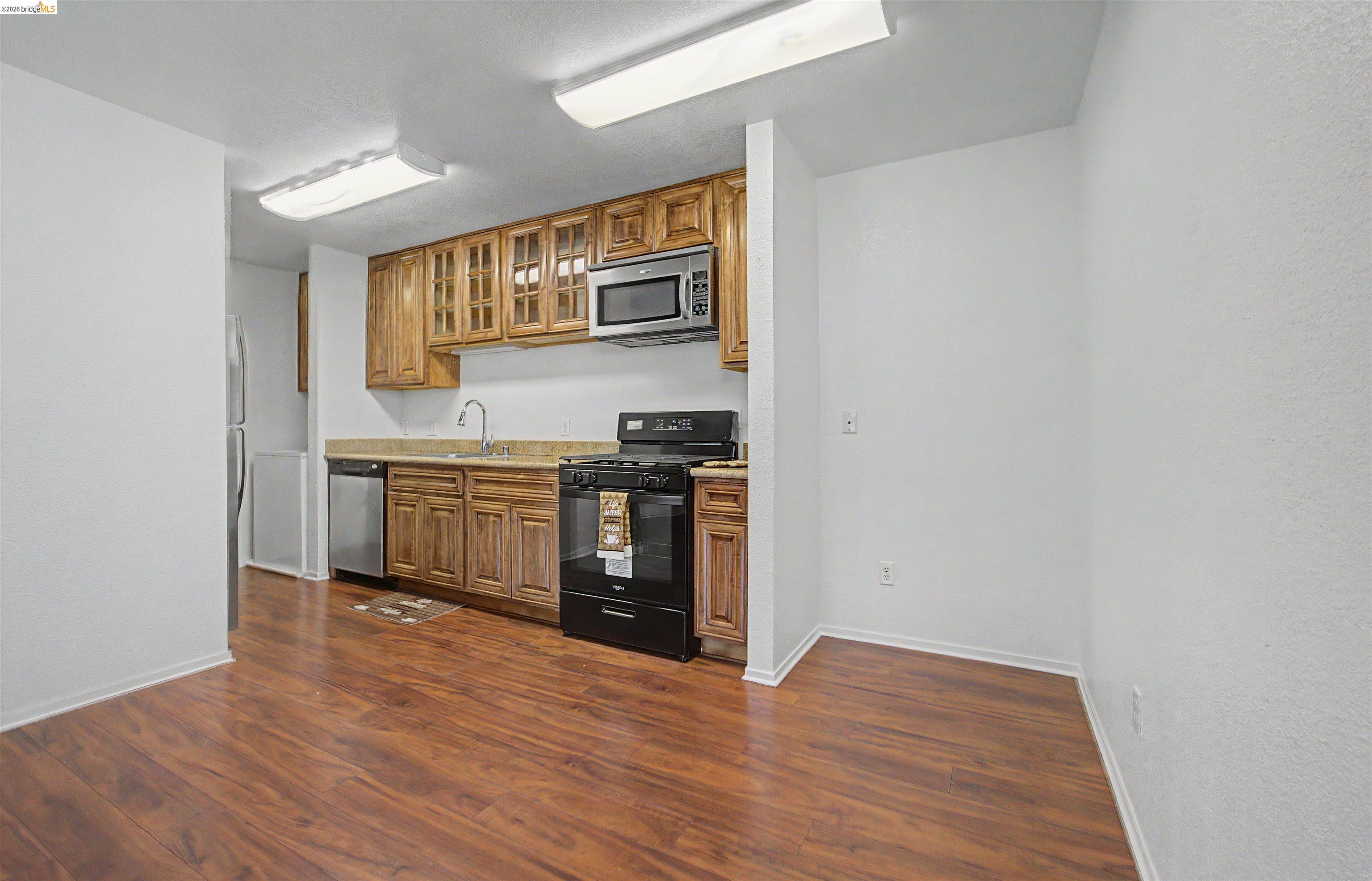 Photo #4: 41134086 Listing: Photo #4