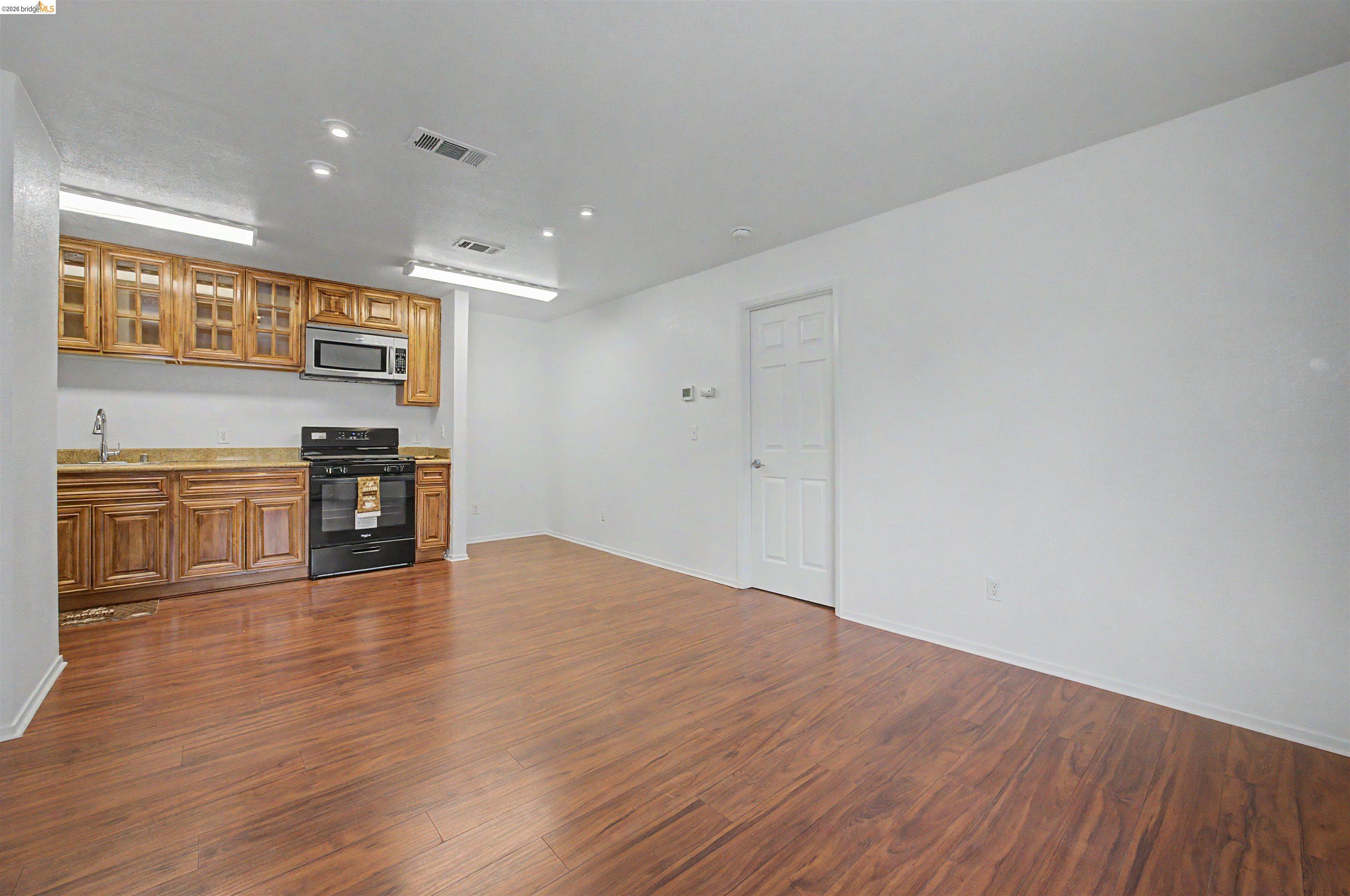 Photo #10: 41134086 Listing: Photo #10