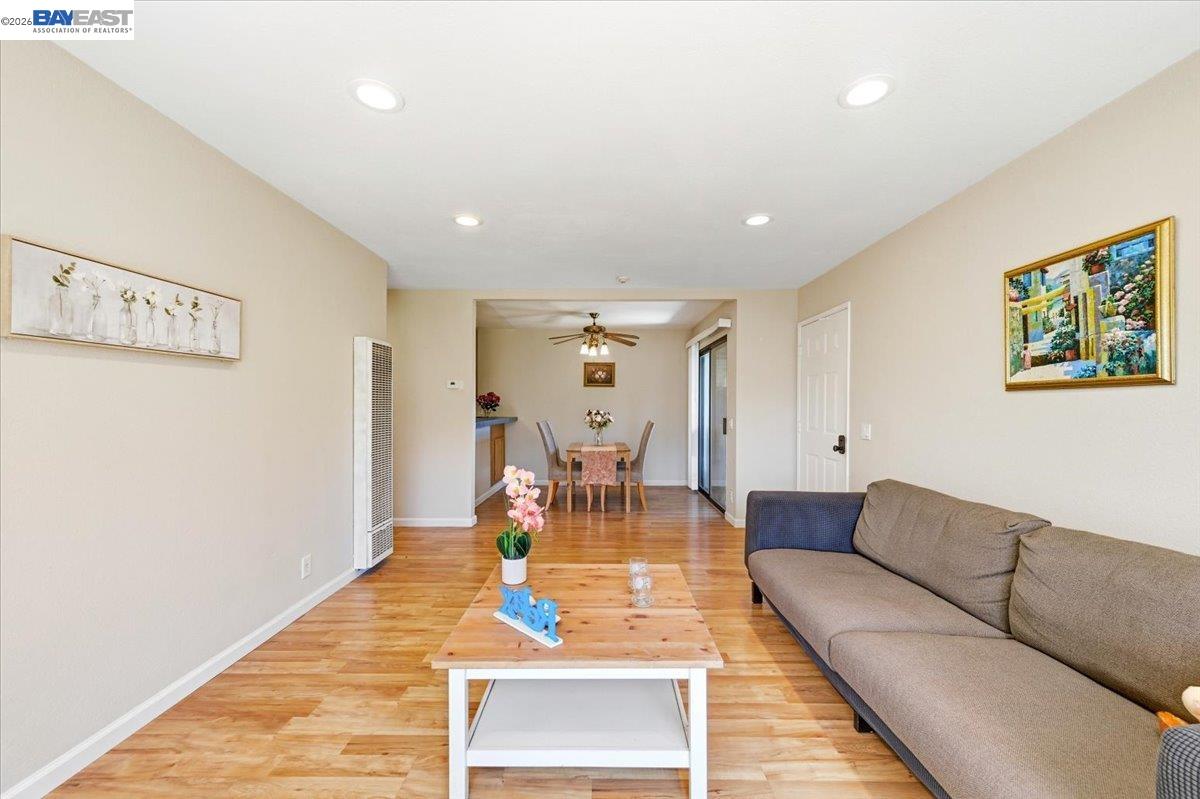 Photo #9: 41134097 Listing: Photo #9