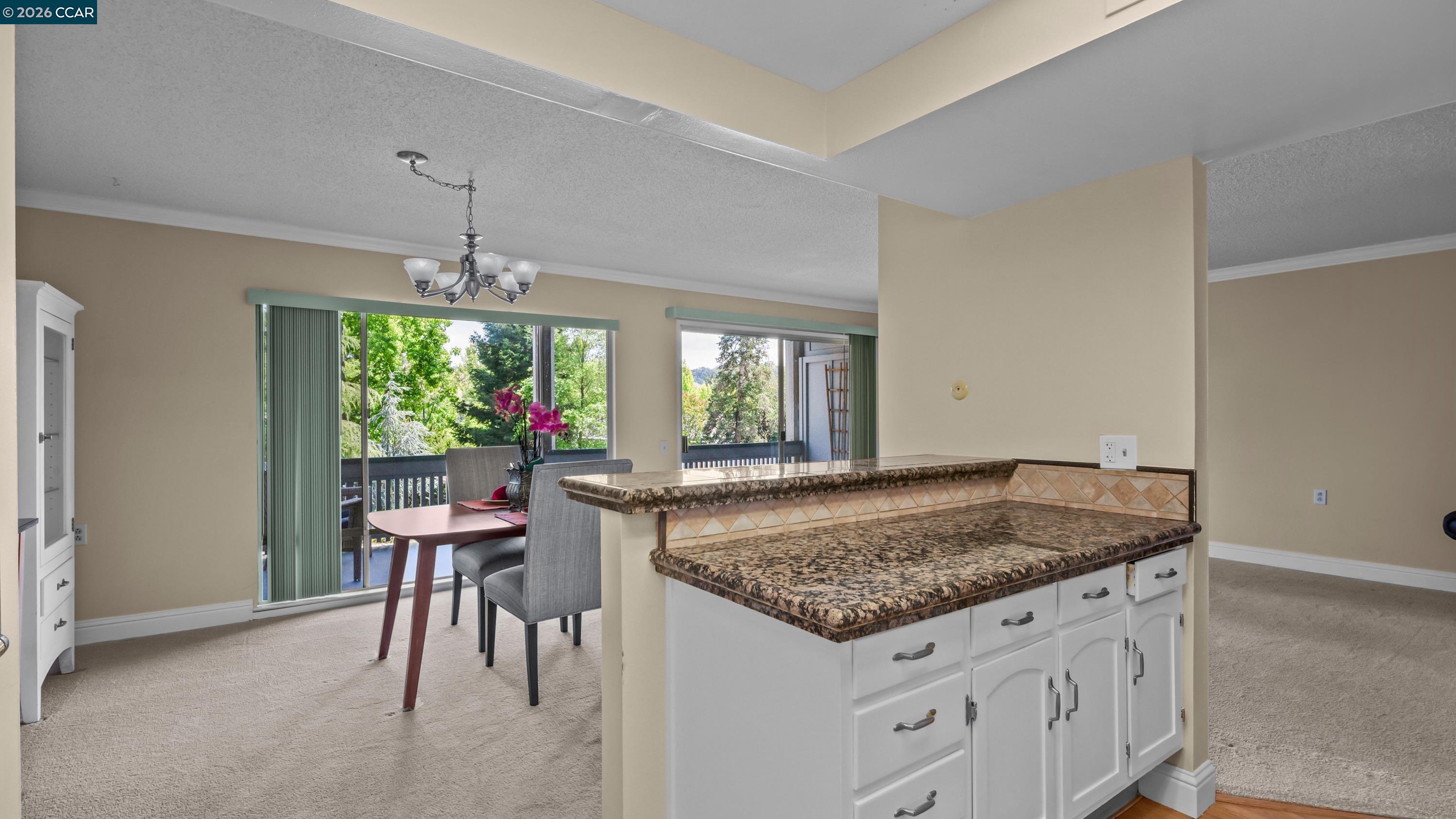 Photo #7: 41134120 Listing: Photo #7