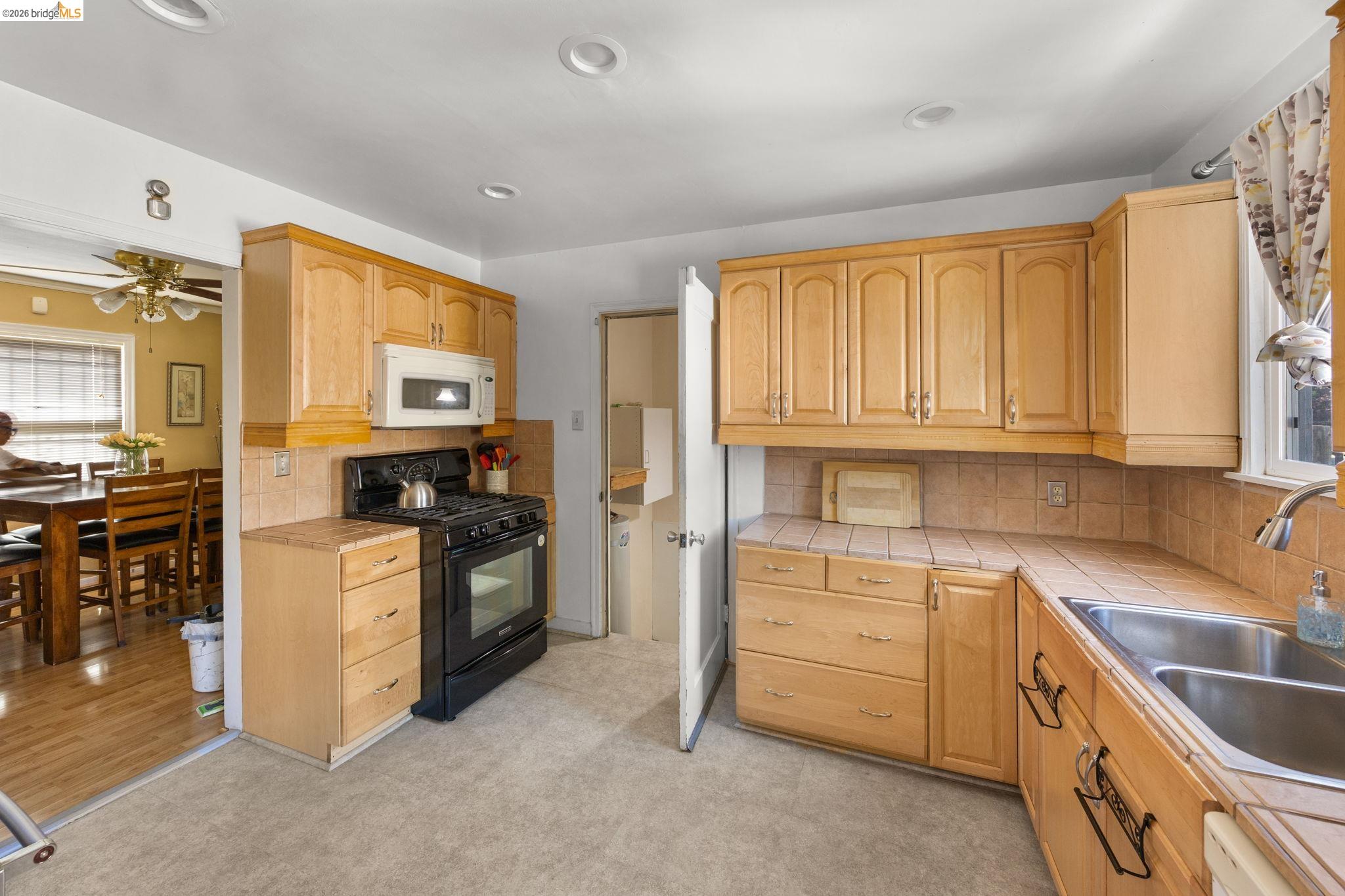 1836 99th Avenue, Oakland CA 94603 — photo 13