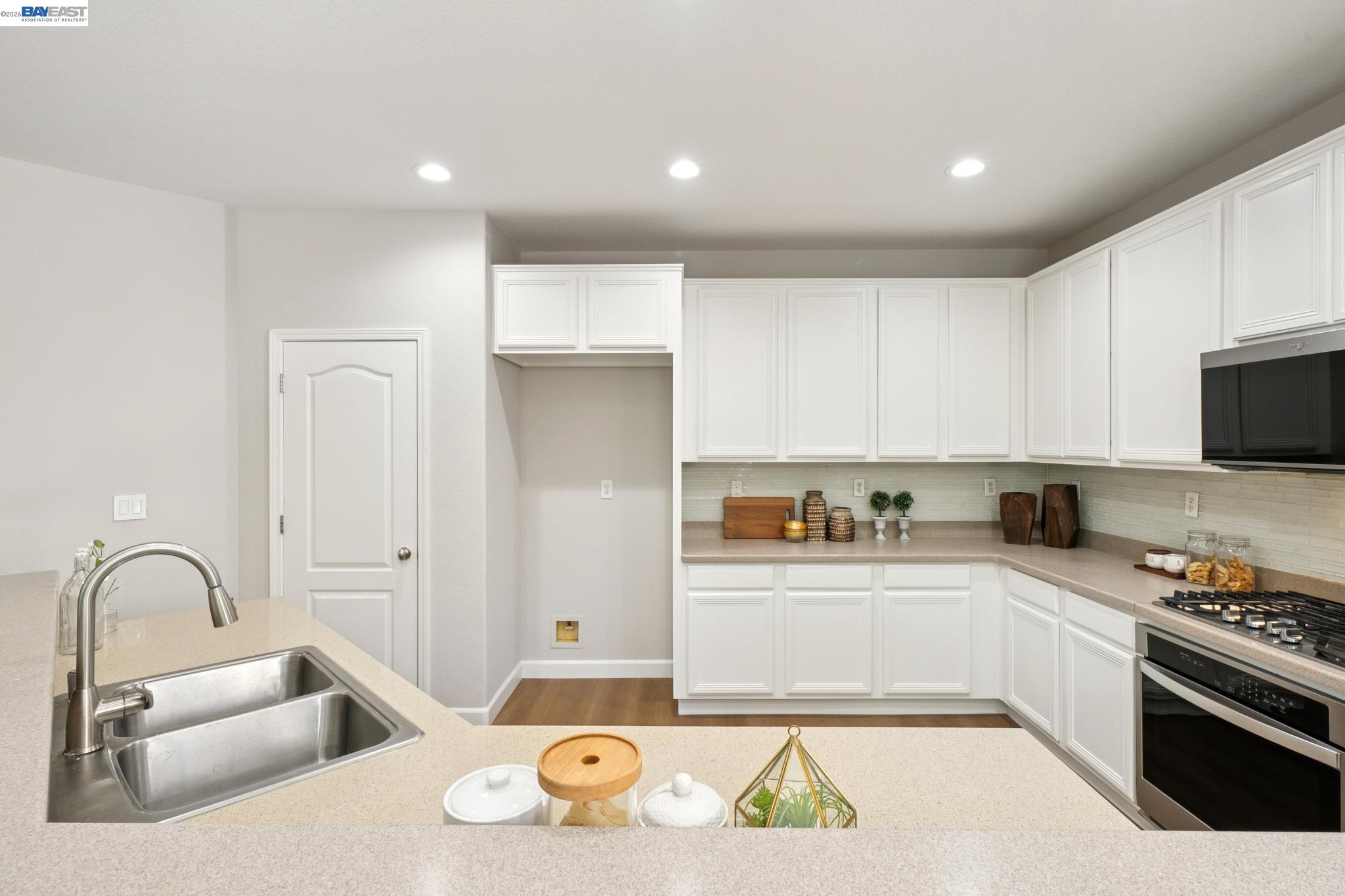 300 American Farms Ave, Lathrop CA 95330 — photo 18