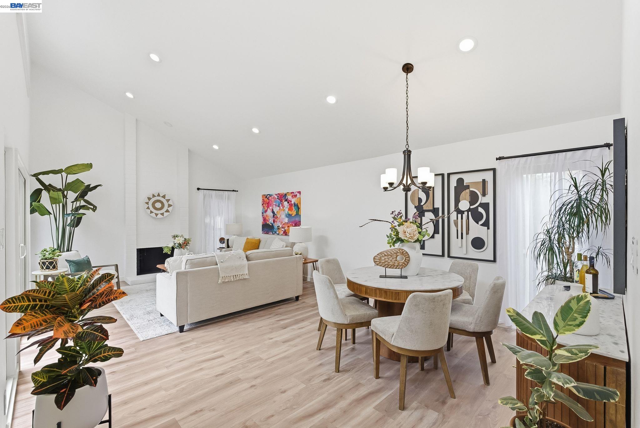 Photo #1: 41134129 Listing: Photo #1