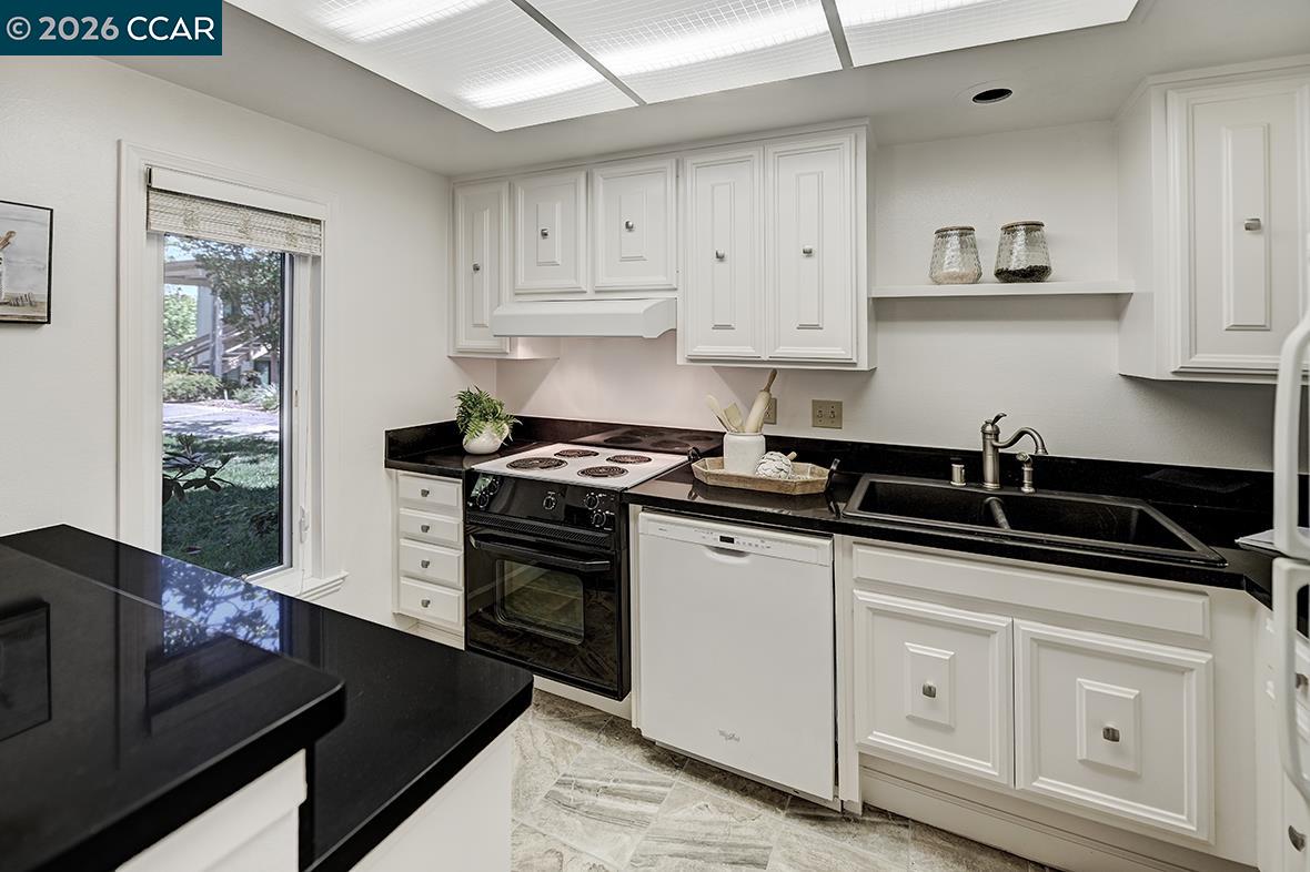 Photo #5: 41134133 Listing: Photo #5