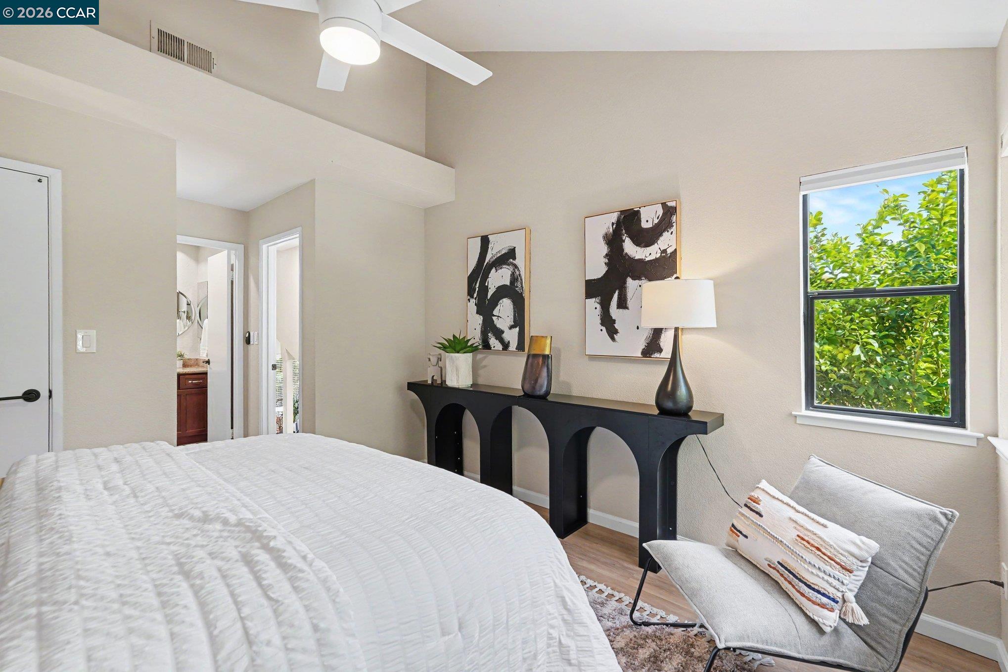 Photo #11: 41134178 Listing: Photo #11