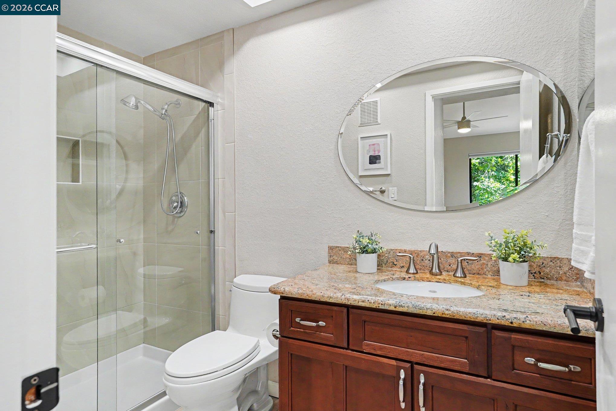 Photo #12: 41134178 Listing: Photo #12