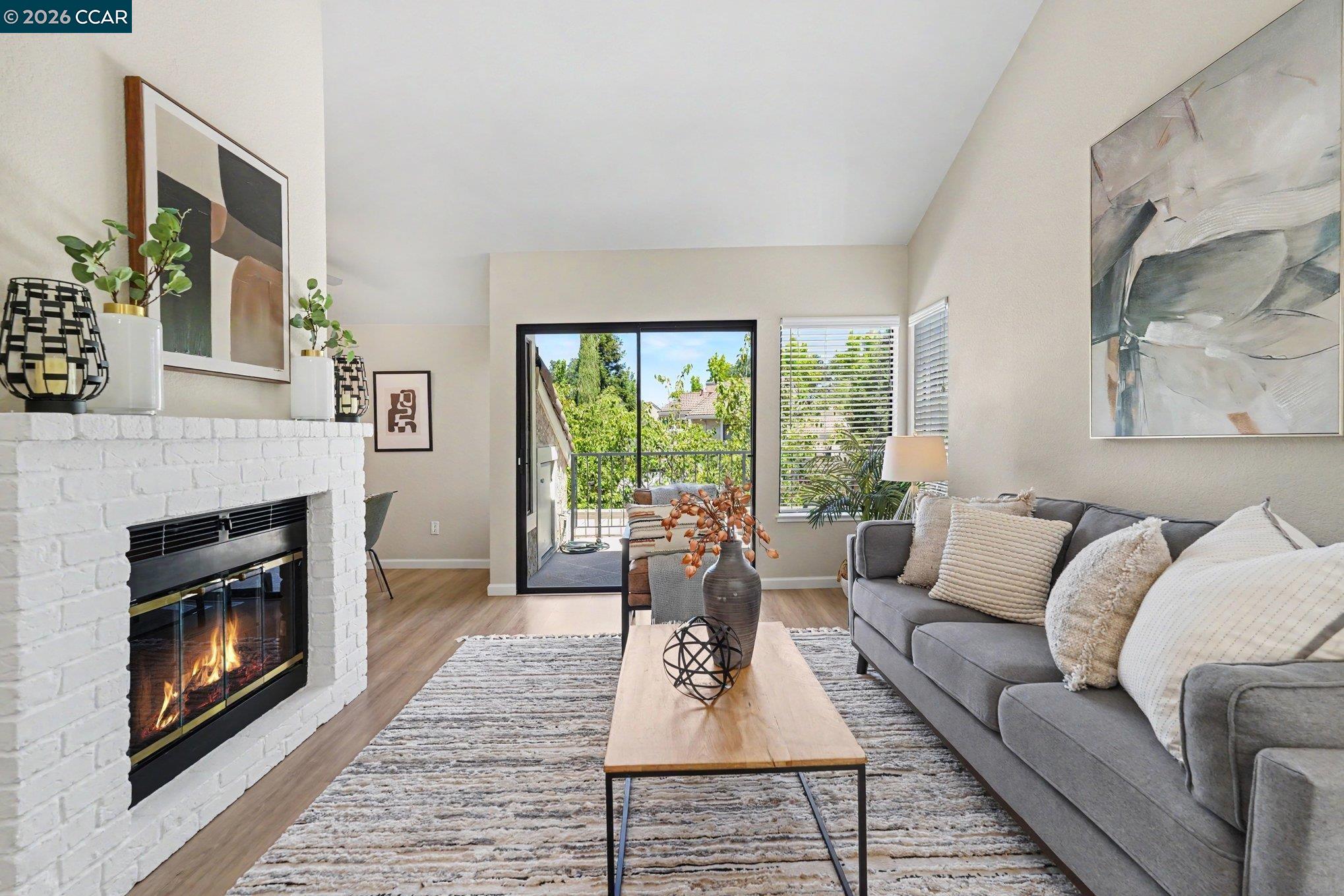 Photo #4: 41134178 Listing: Photo #4