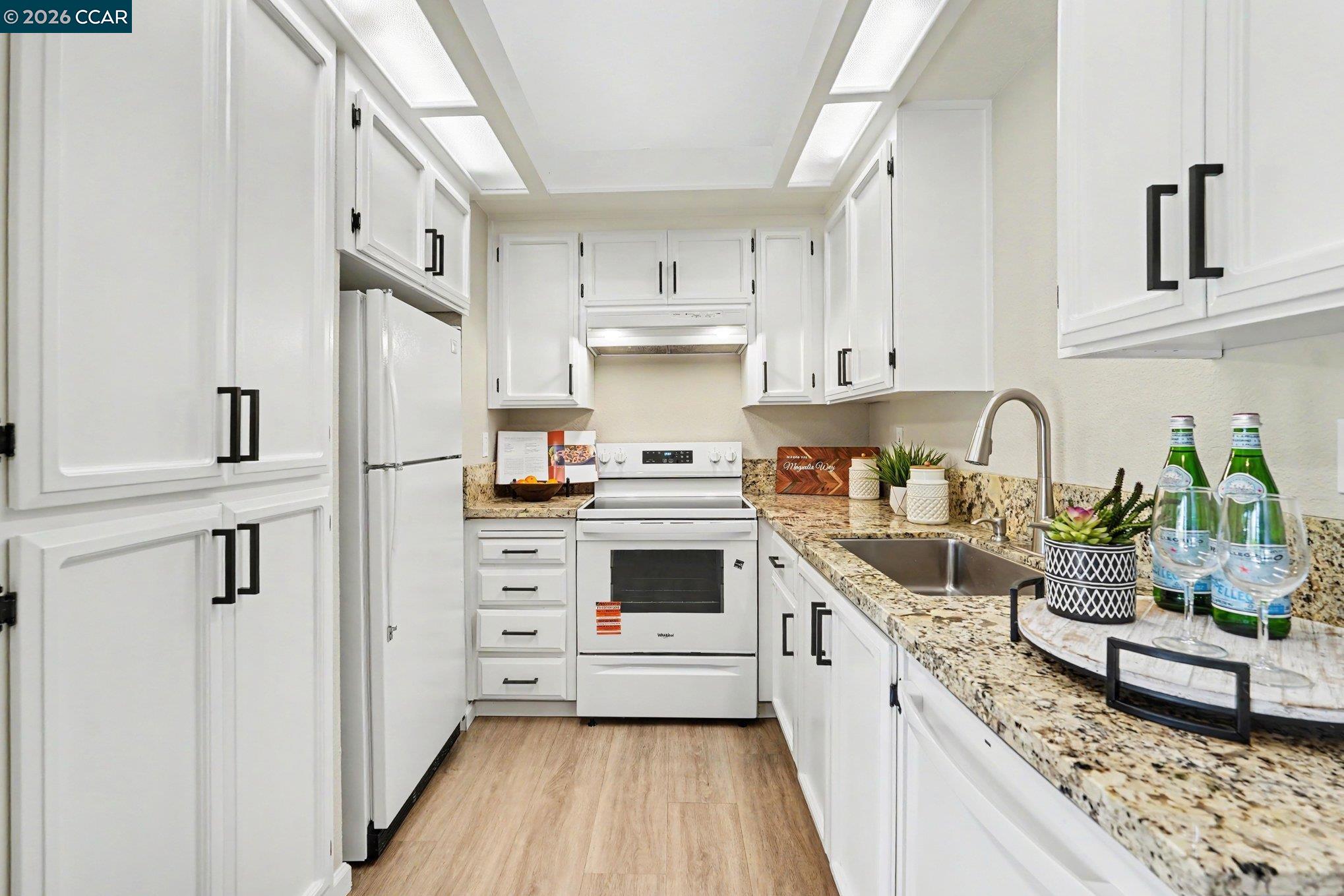 Photo #7: 41134178 Listing: Photo #7