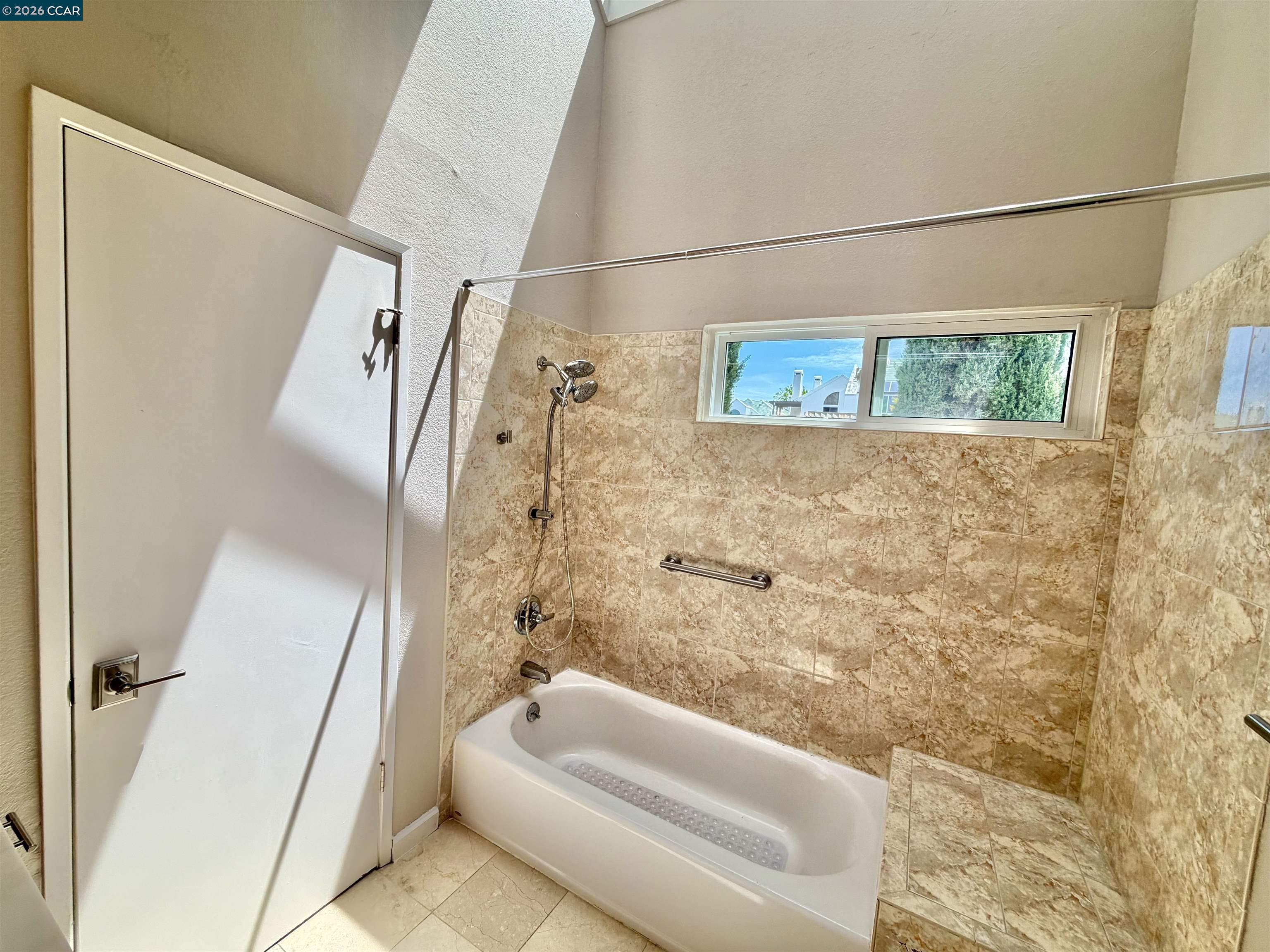 Photo #27: 41134190 Listing: Photo #27