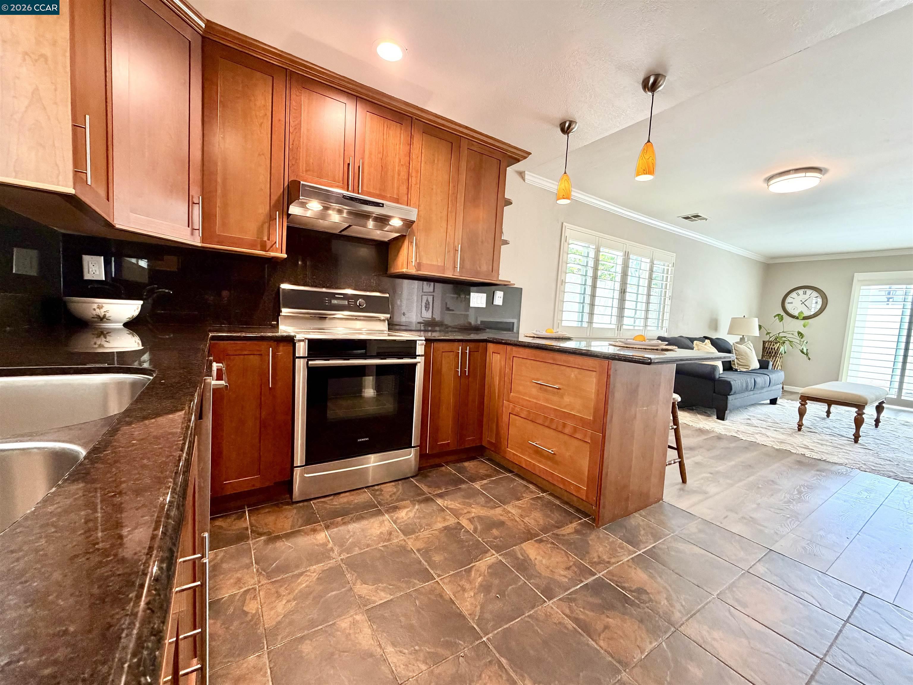 Photo #9: 41134190 Listing: Photo #9
