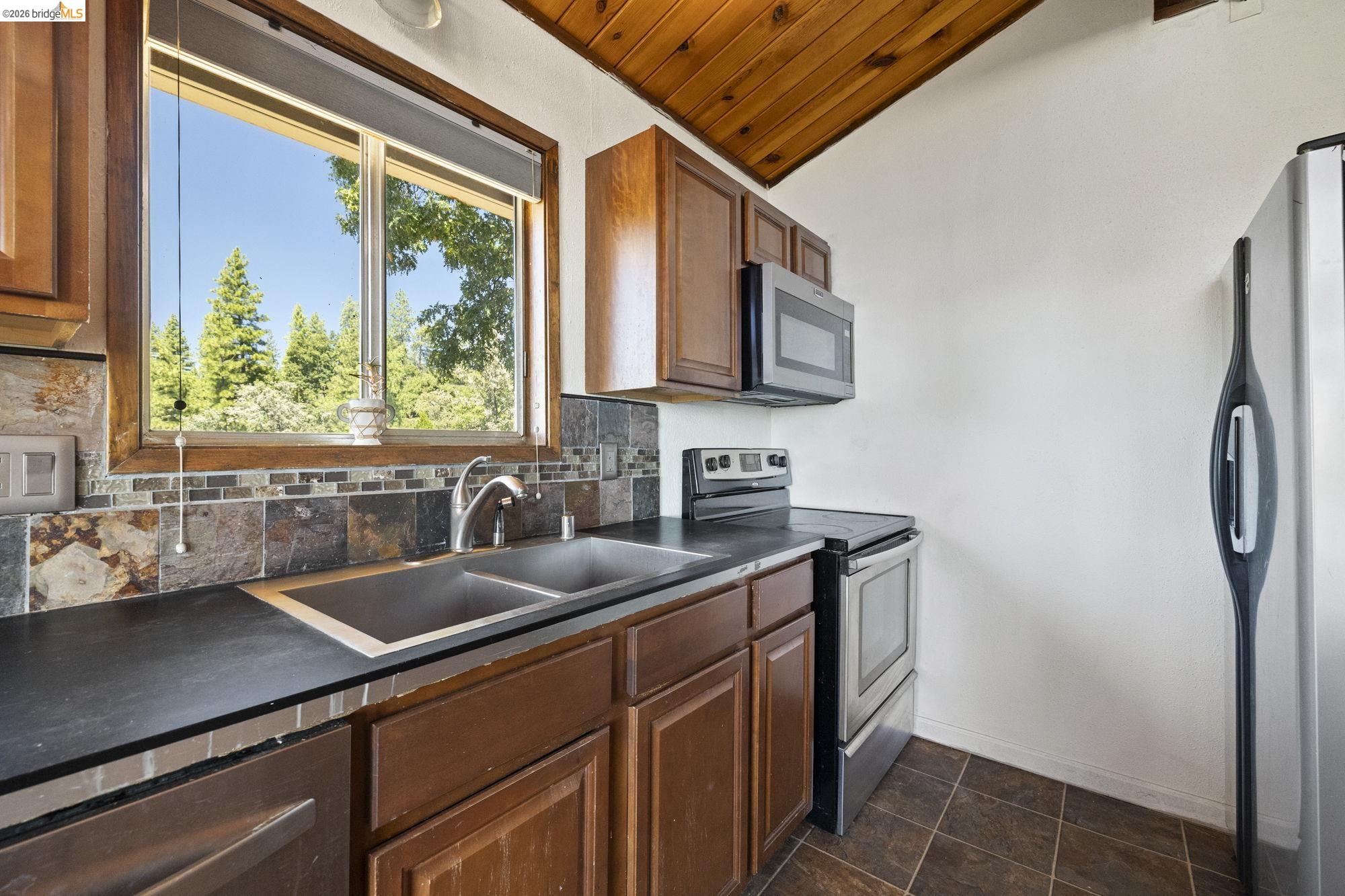 18900 Horizon Court, Tuolumne CA 95379 — photo 9