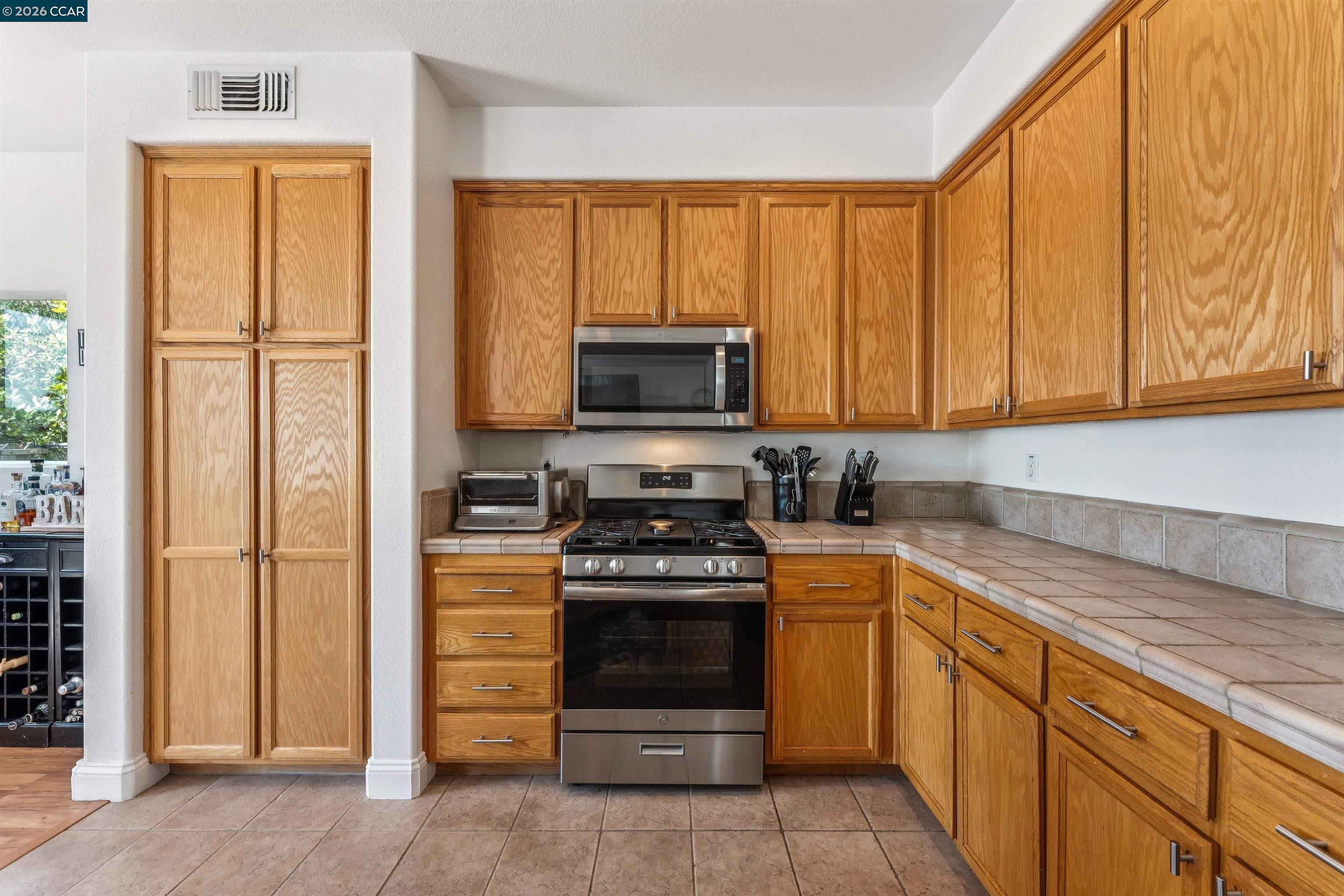 4000 Hiller Ln, Martinez CA 94553 — photo 13