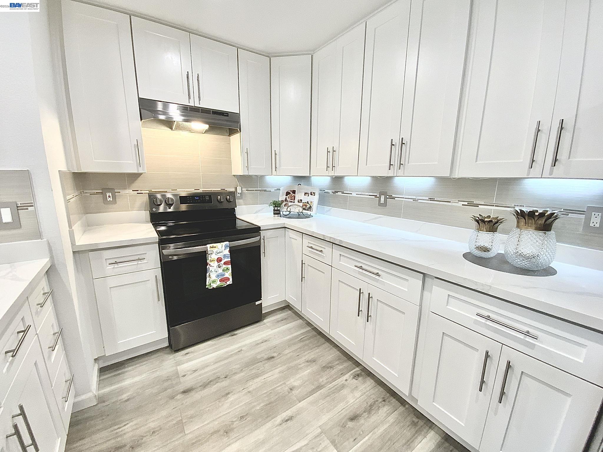 Photo #12: 41134222 Listing: Photo #12