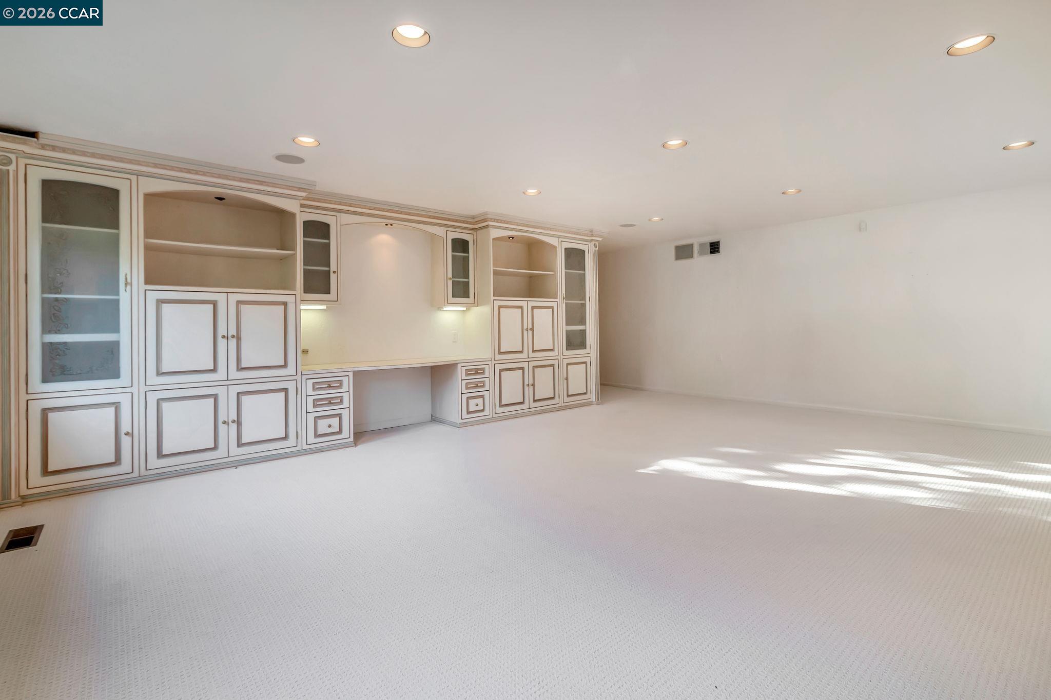 74 Yarrow Valley Ln, Orinda CA 94563 — photo 21