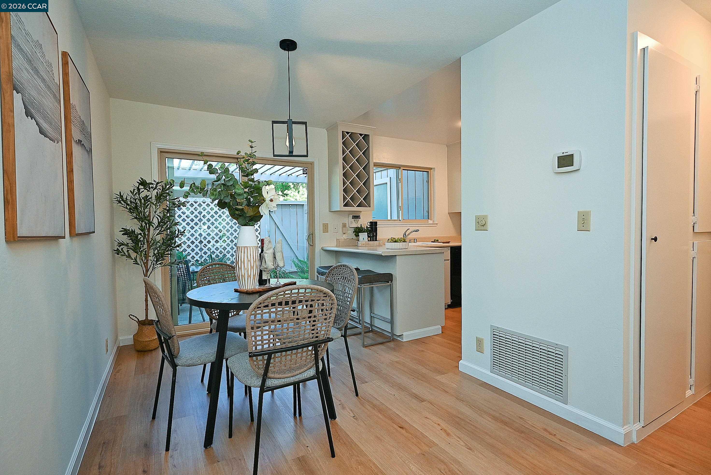 Photo #7: 41134226 Listing: Photo #7