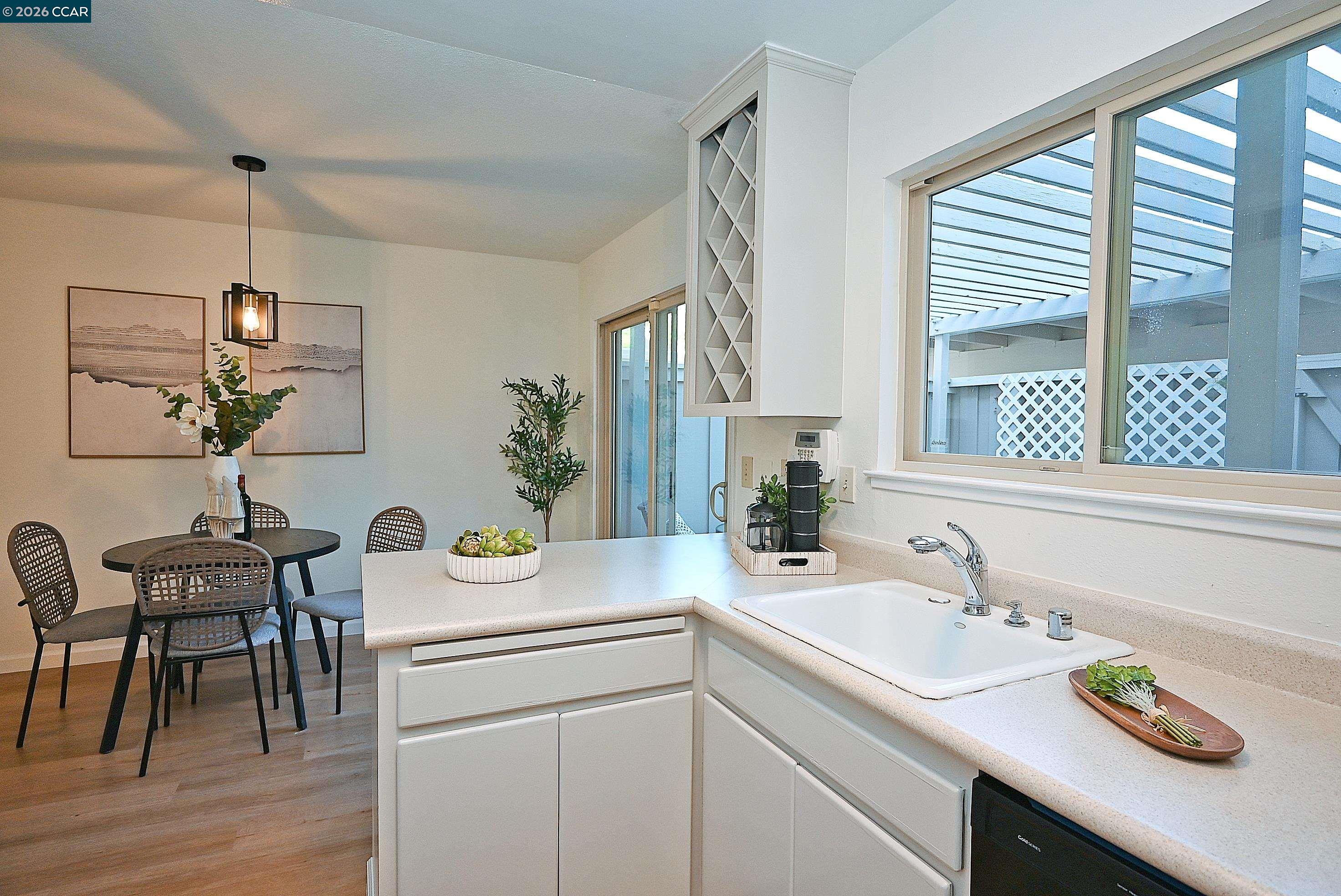 Photo #10: 41134226 Listing: Photo #10