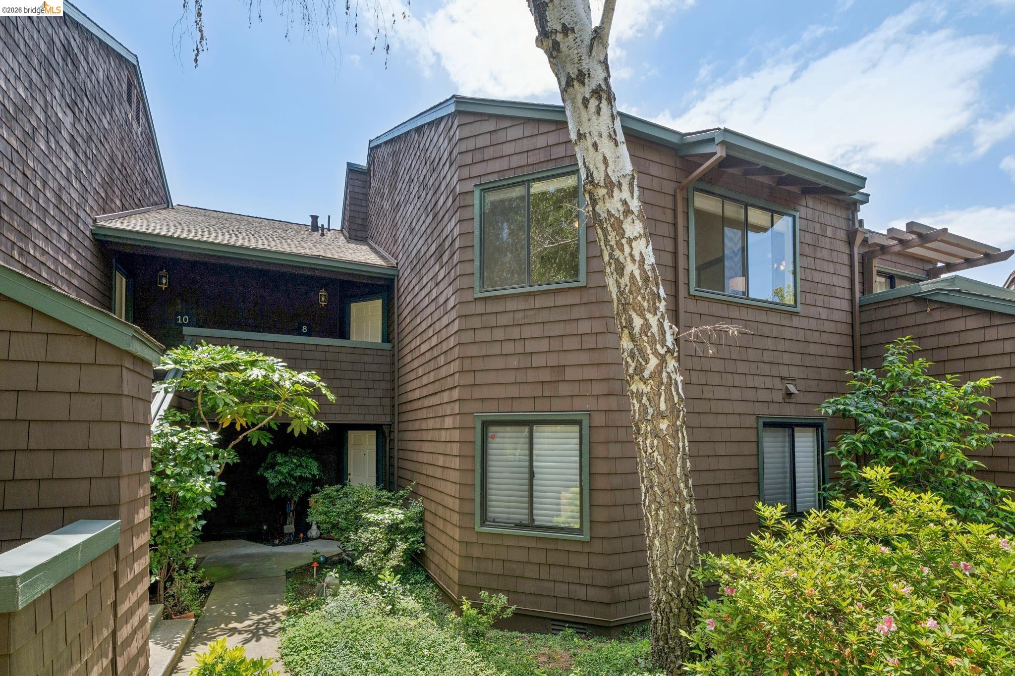 Photo #2: 41134240 Listing: Photo #2