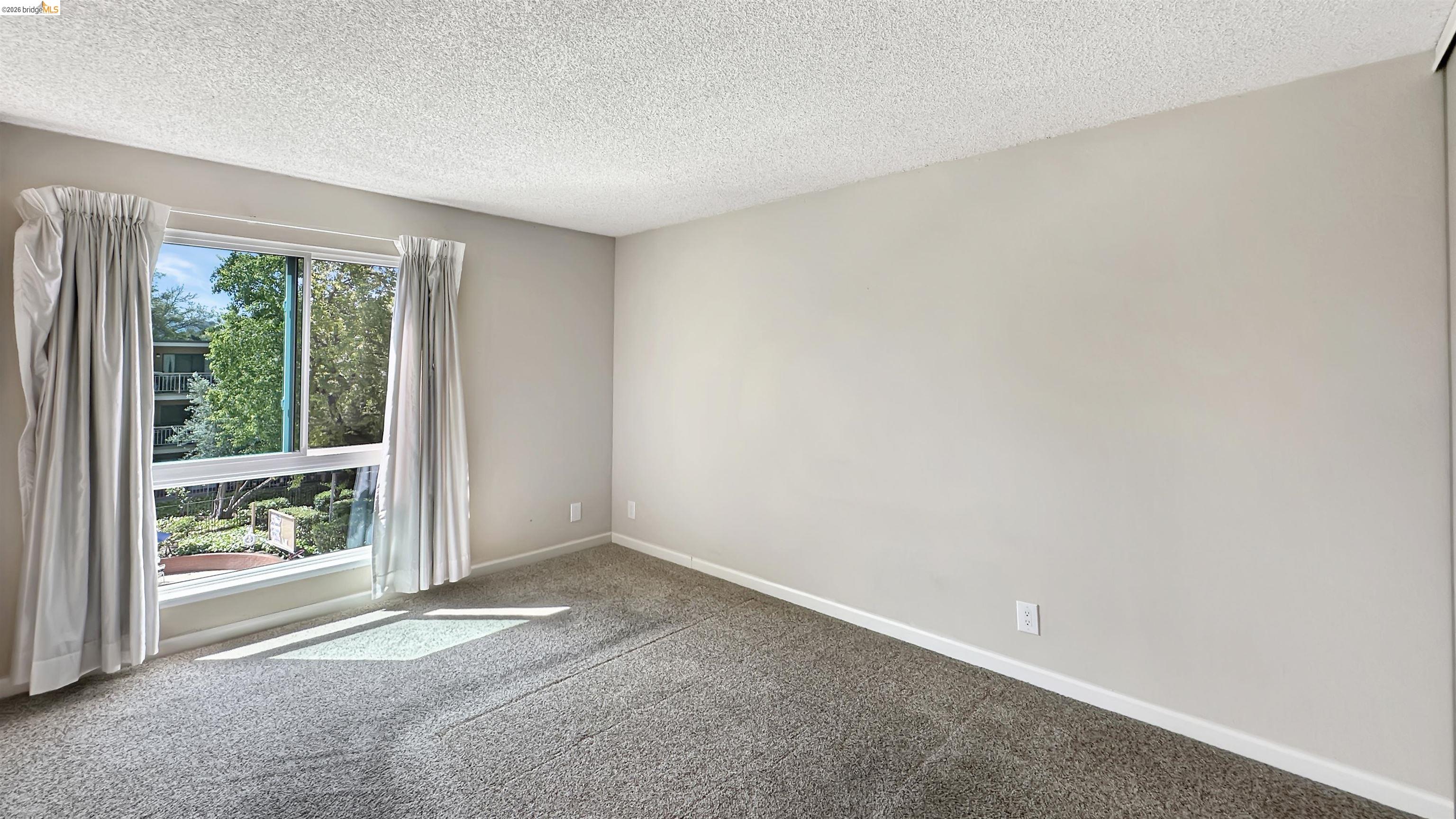 Photo #16: 41134261 Listing: Photo #16