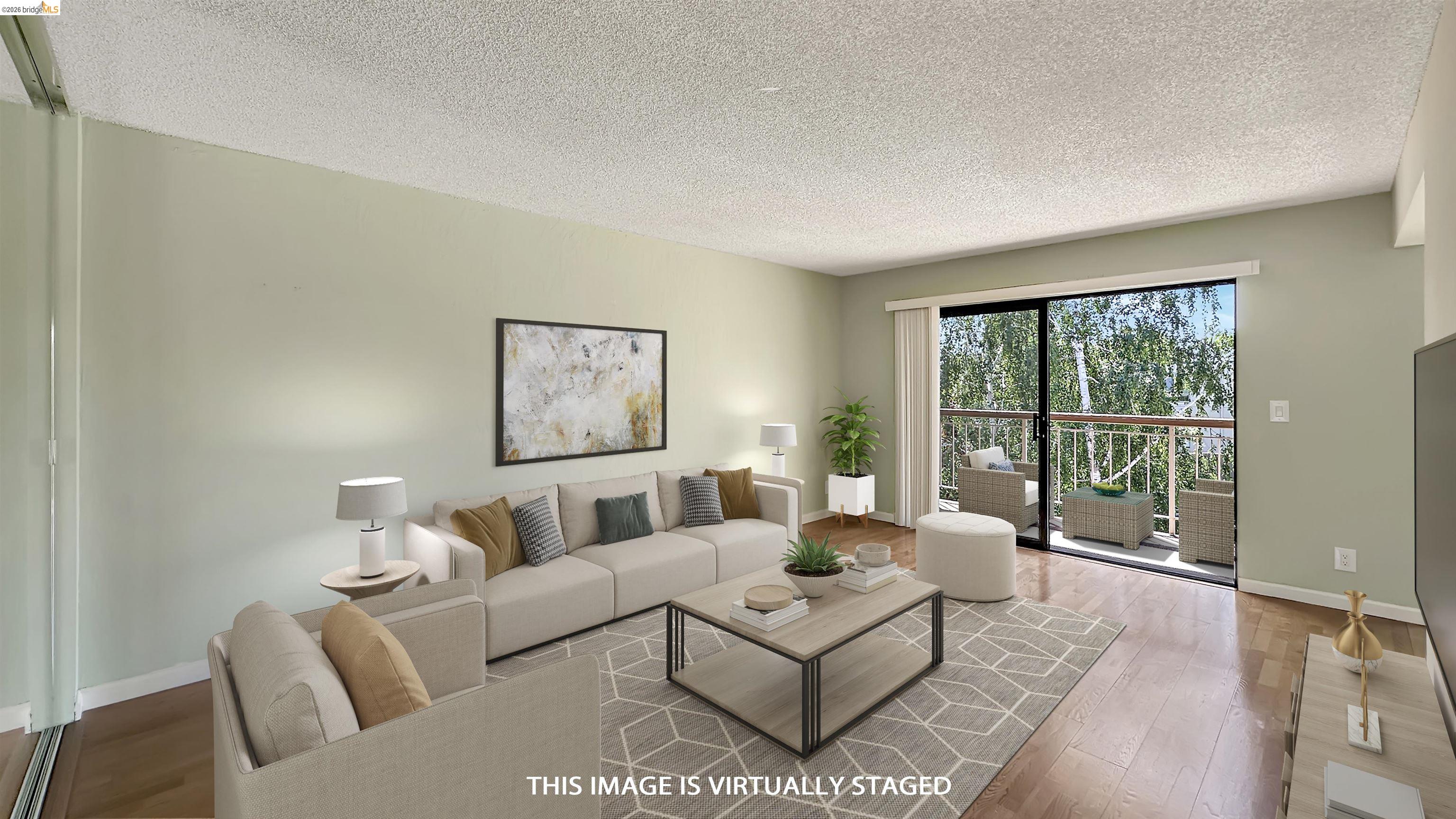 Photo #4: 41134261 Listing: Photo #4