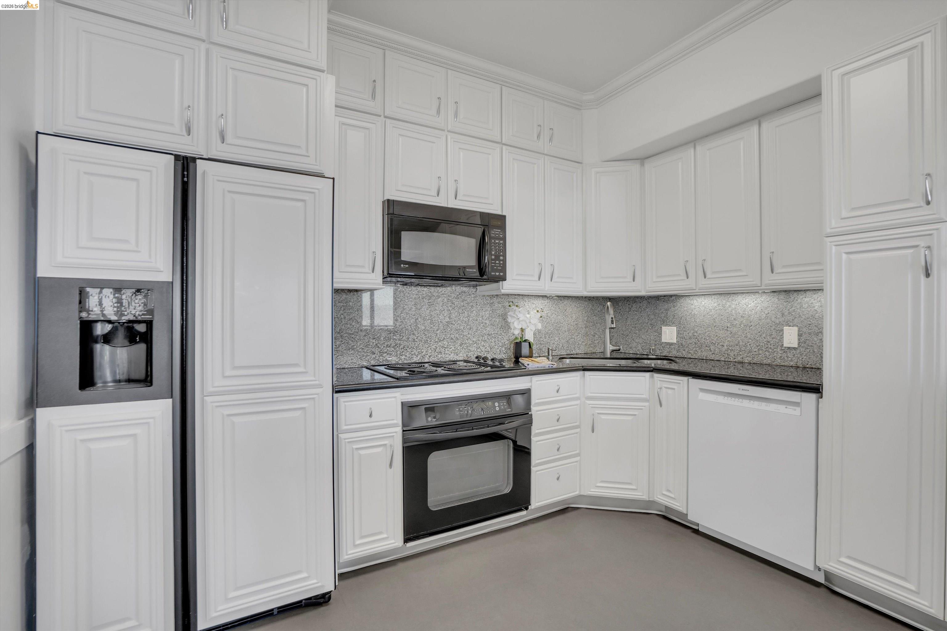 Photo #17: 41134263 Listing: Photo #17