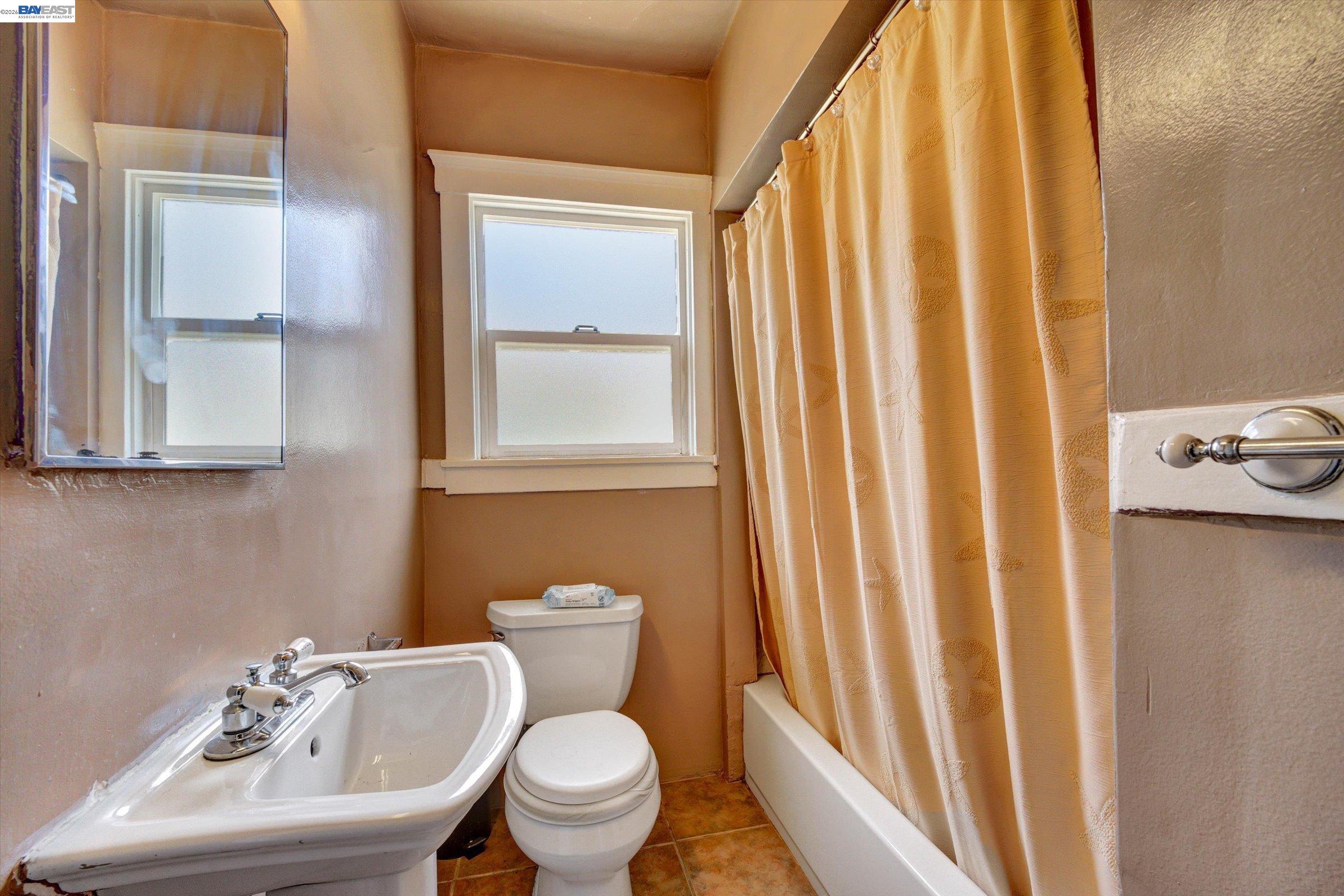 2007 57Th Ave, Oakland CA 94621 — photo 12