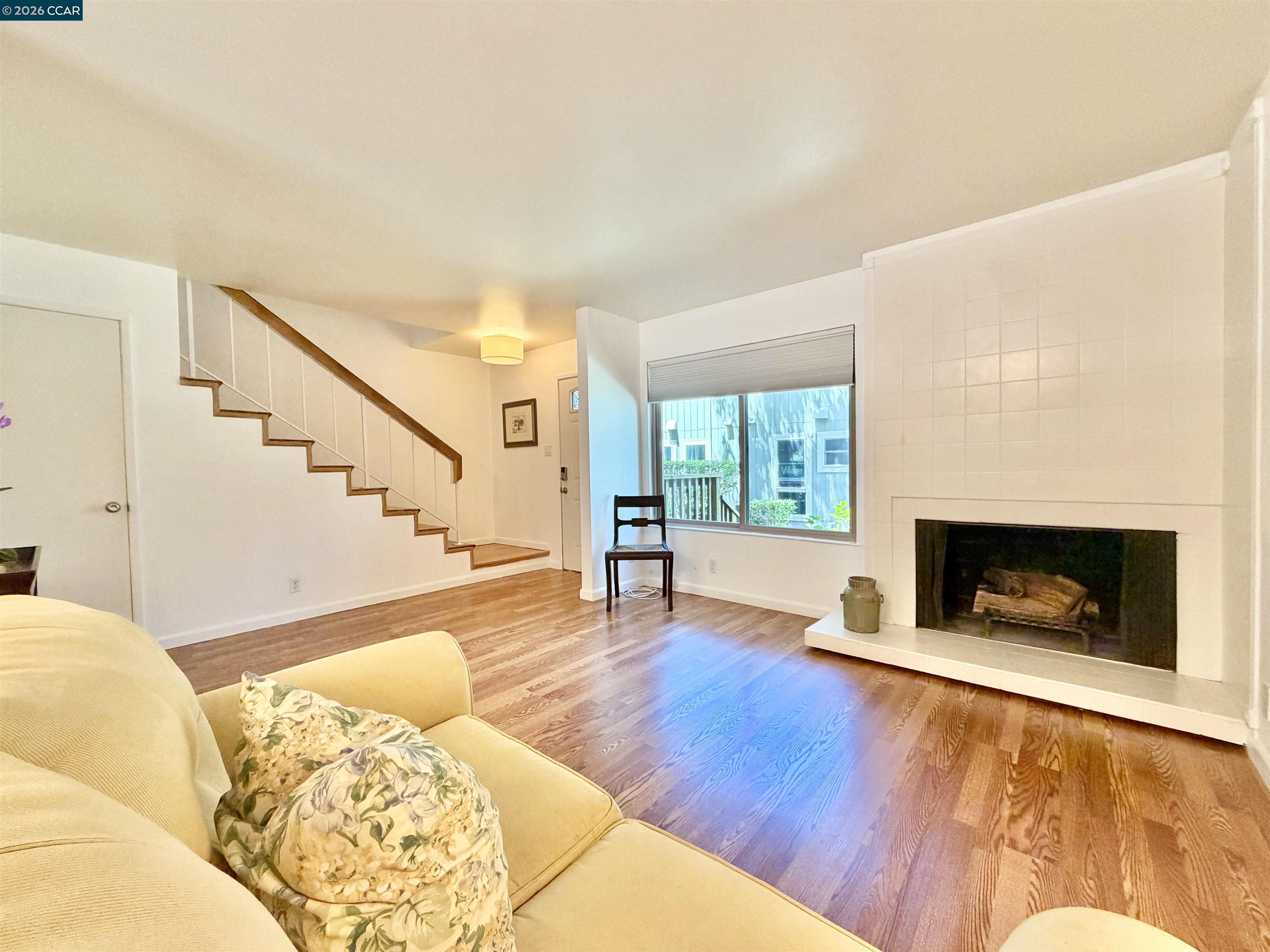 Photo #6: 41134272 Listing: Photo #6