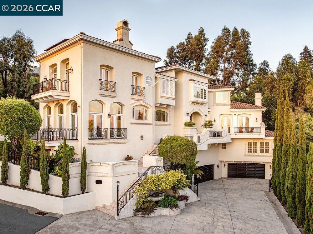 Oakland Luxury