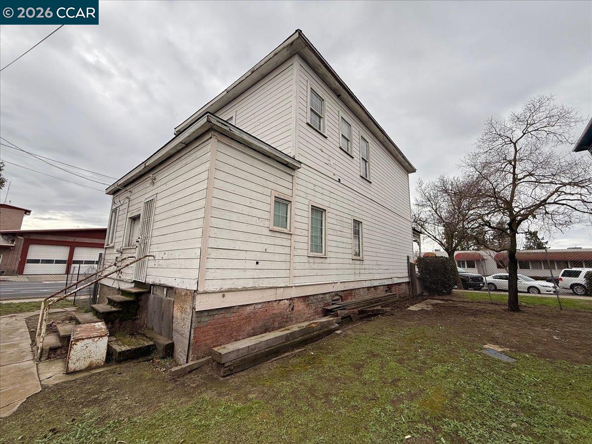 161 S 3Rd Ave, Oakdale CA 95361 — photo 6