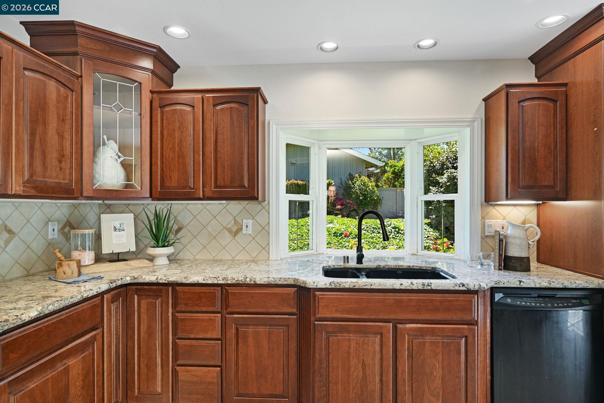 Photo #13: 41134323 Listing: Photo #13