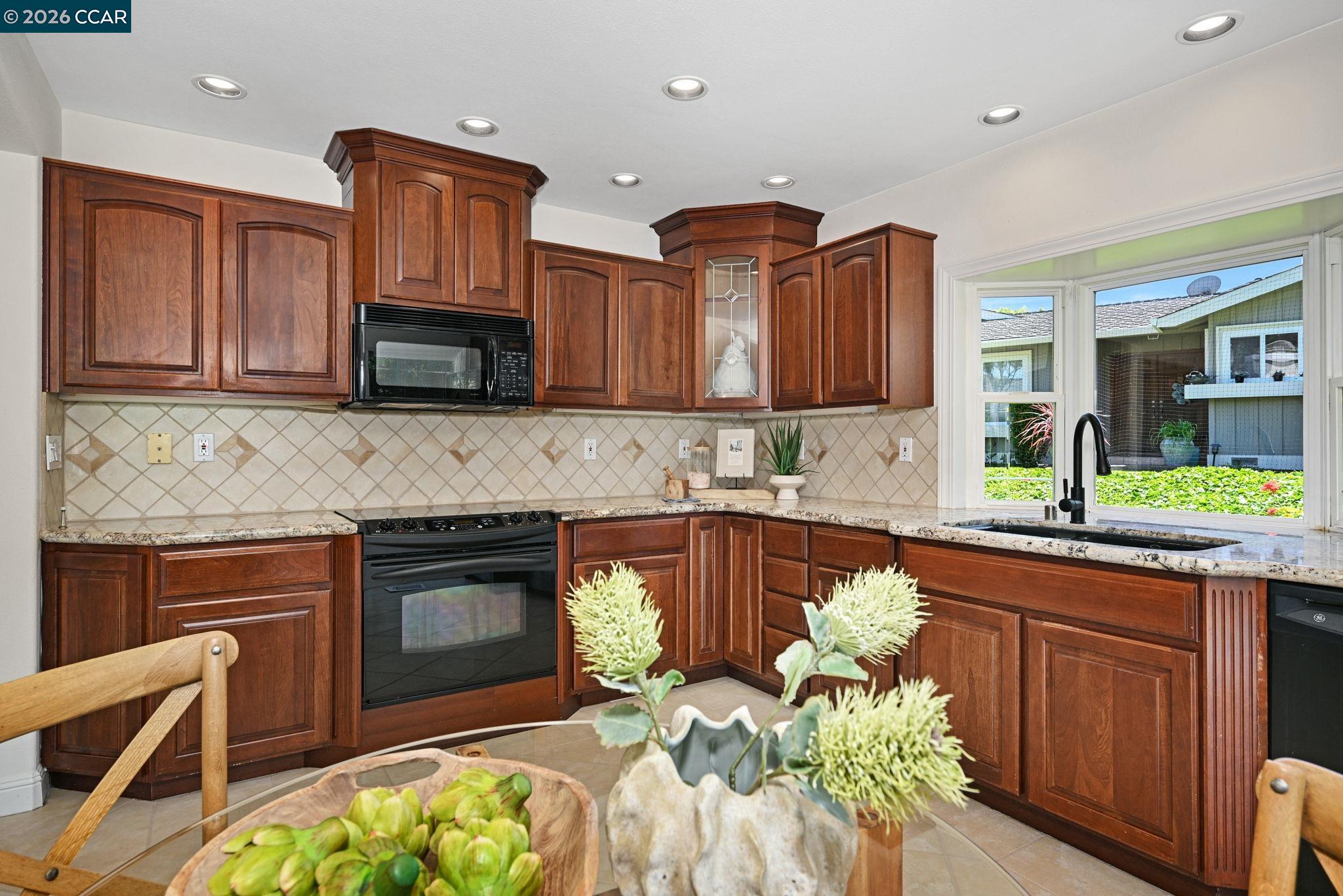 Photo #14: 41134323 Listing: Photo #14