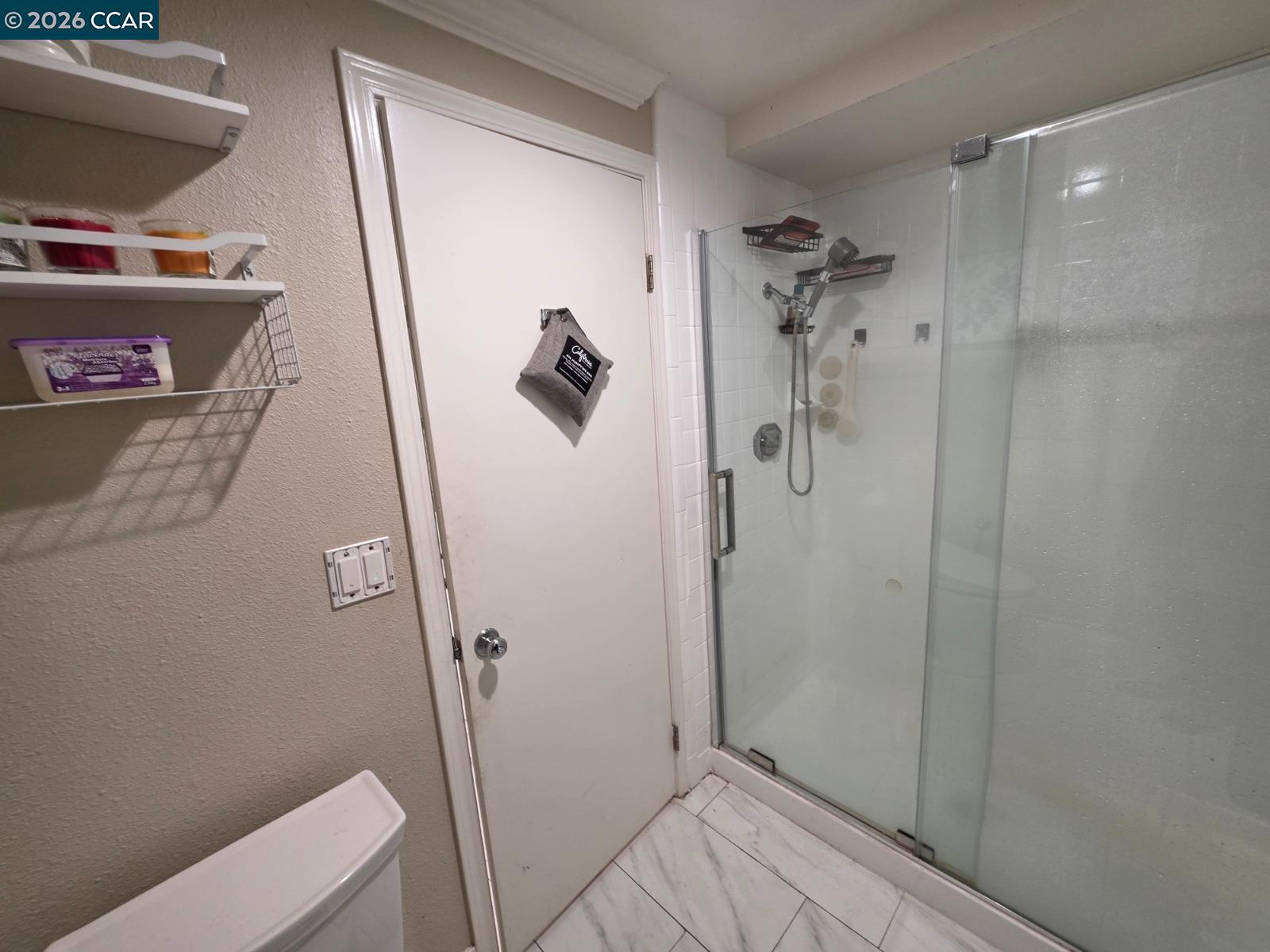 Front Image Thumbnail for CC41134324