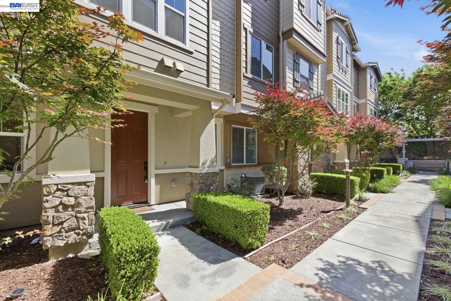 Photo #2: 41134325 Listing: Photo #2