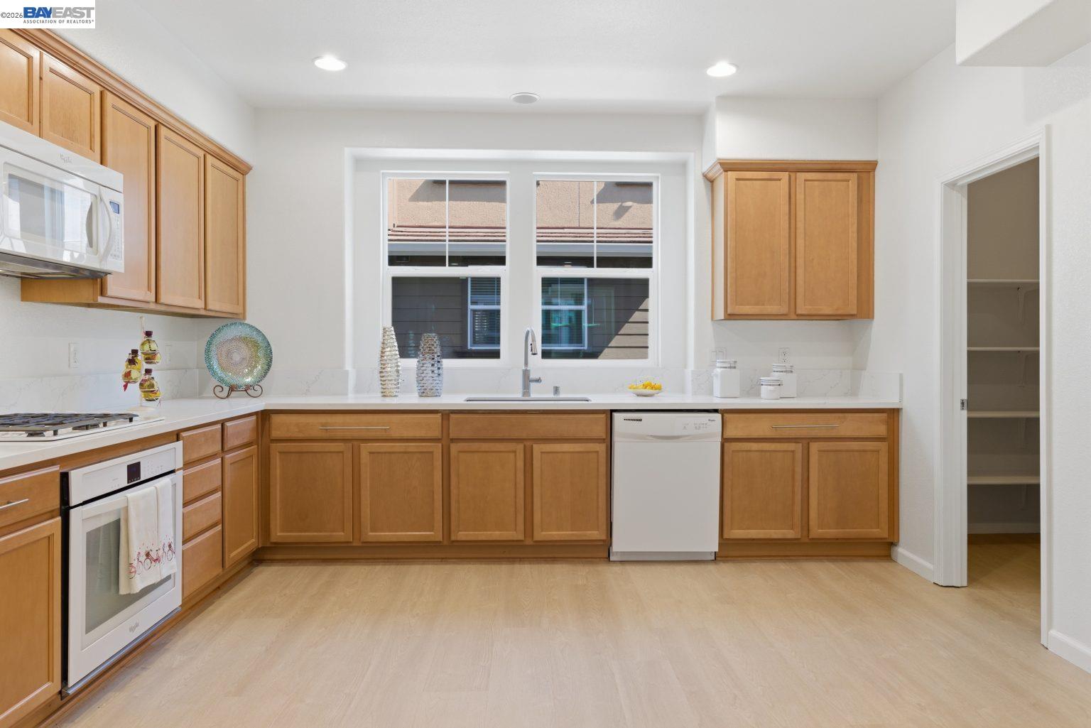 Photo #3: 41134325 Listing: Photo #3