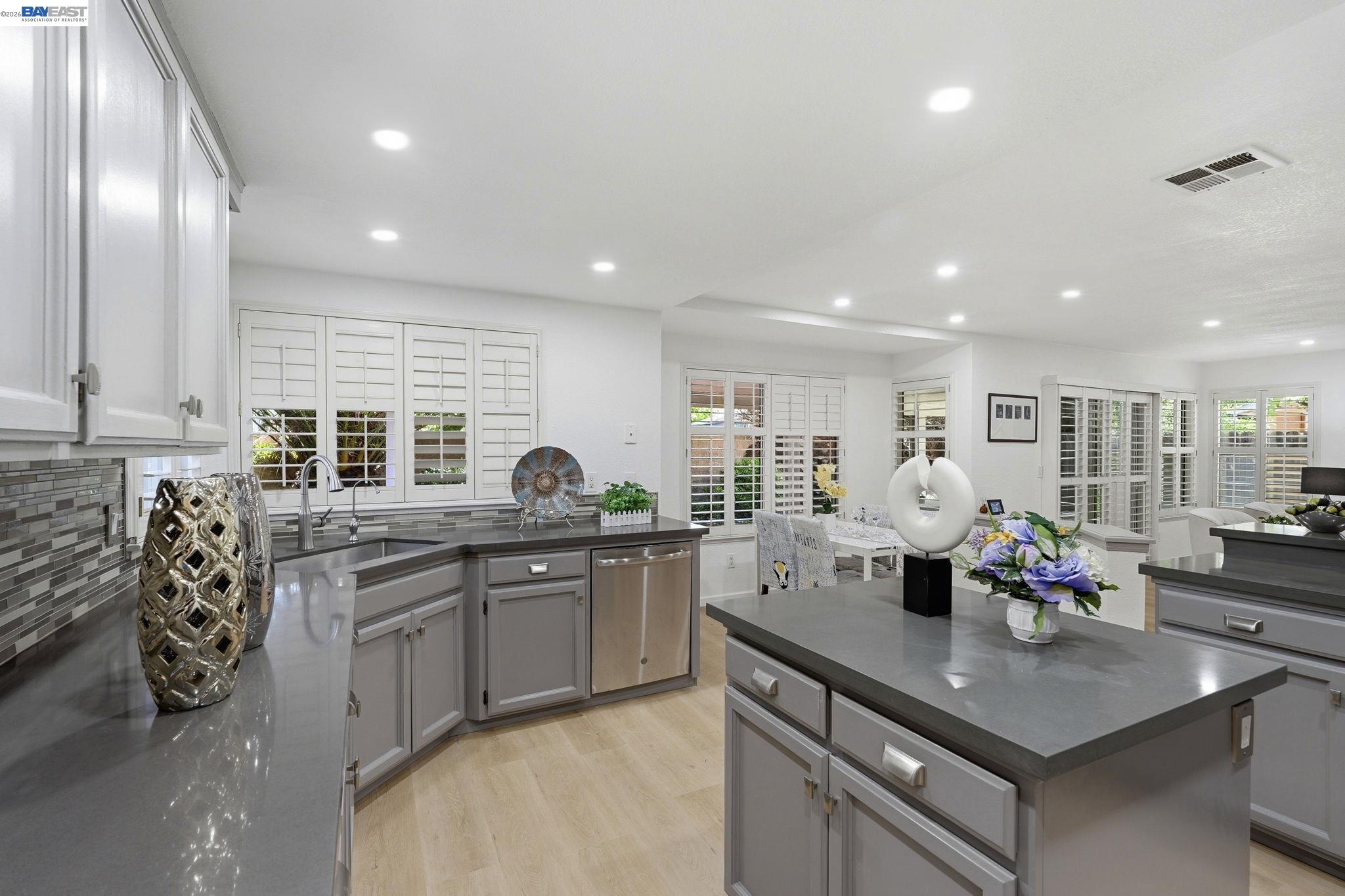 1137 Hidden Meadow Pl, Manteca CA 95337 — photo 12