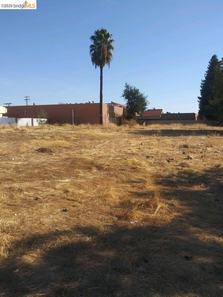 7200 Meadowgate DR, Sacramento CA 95823 — photo 13