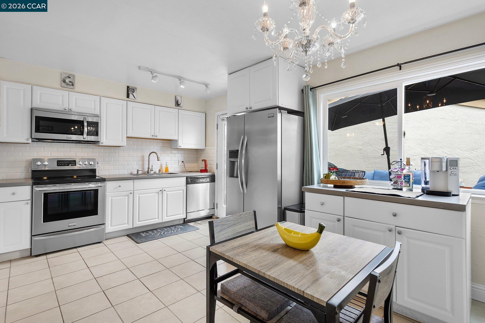 Photo #1: 41134361 Listing: Photo #1