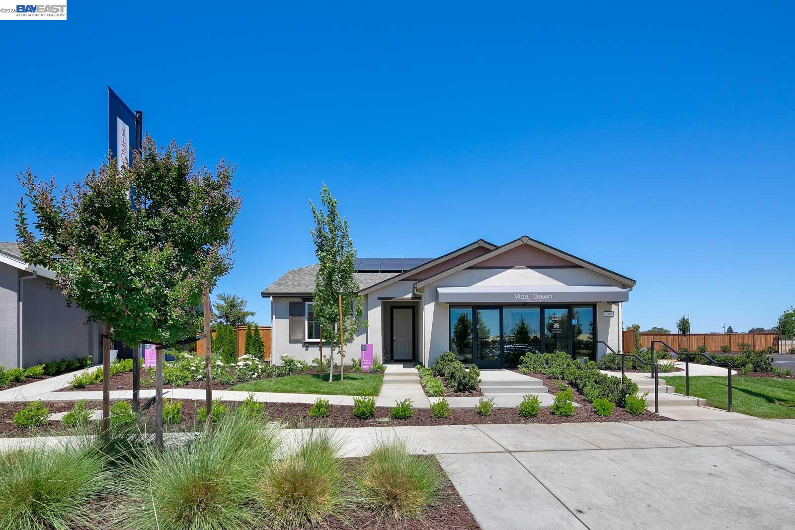 1306 Parkcrest Circle, Manteca CA 95336 — photo 2