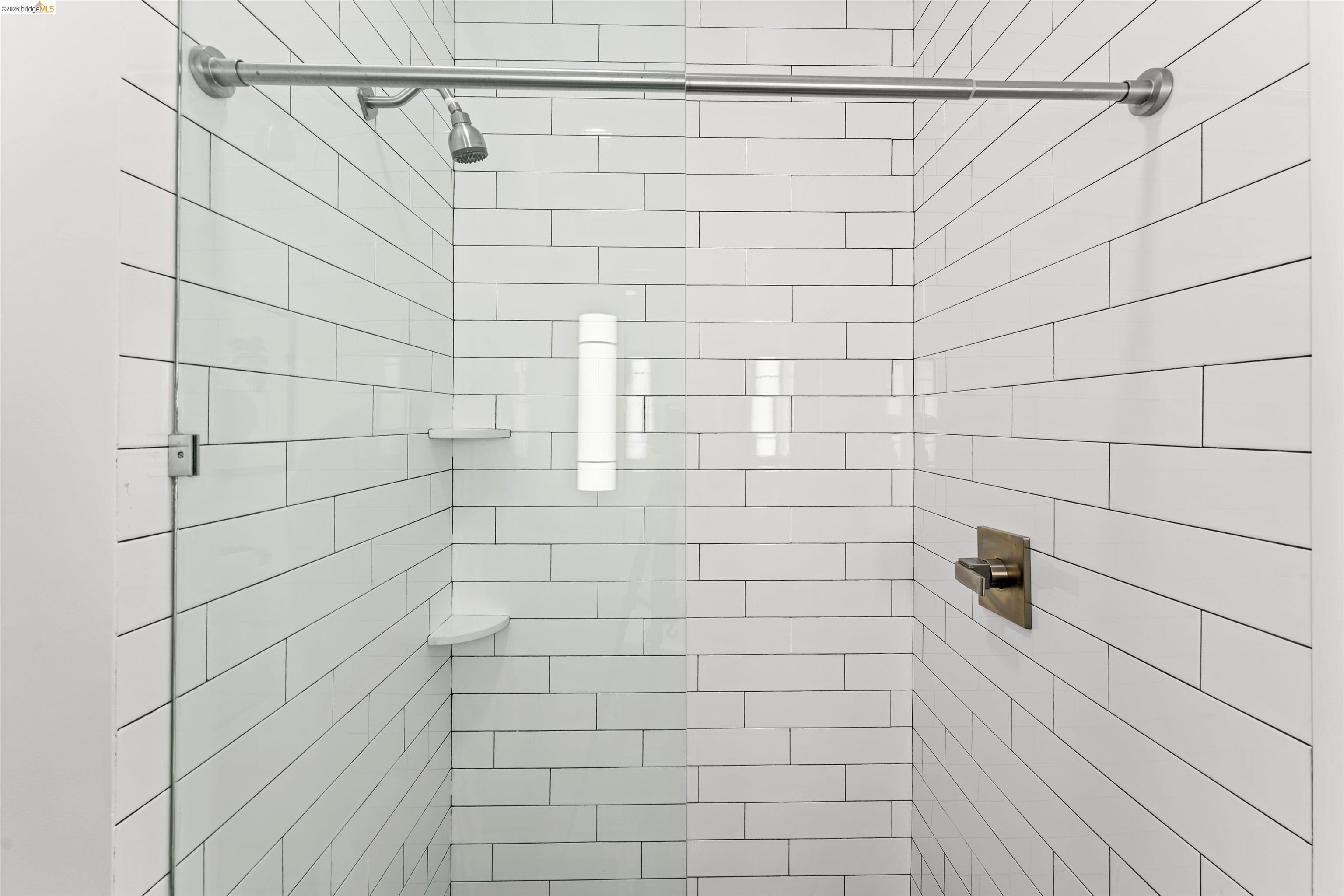 2832 Summit St, Oakland CA 94609 — photo 12
