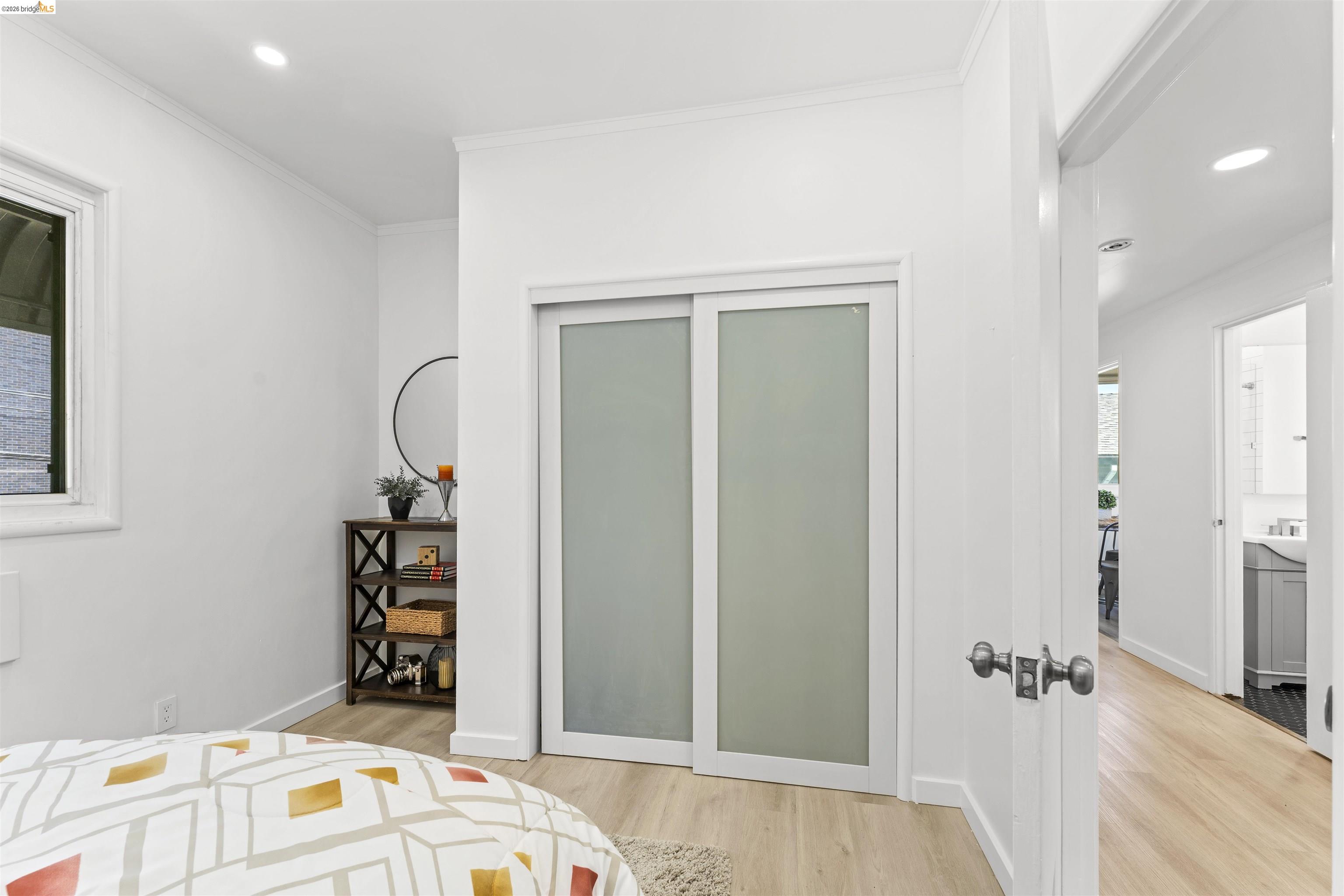 2832 Summit St, Oakland CA 94609 — photo 17