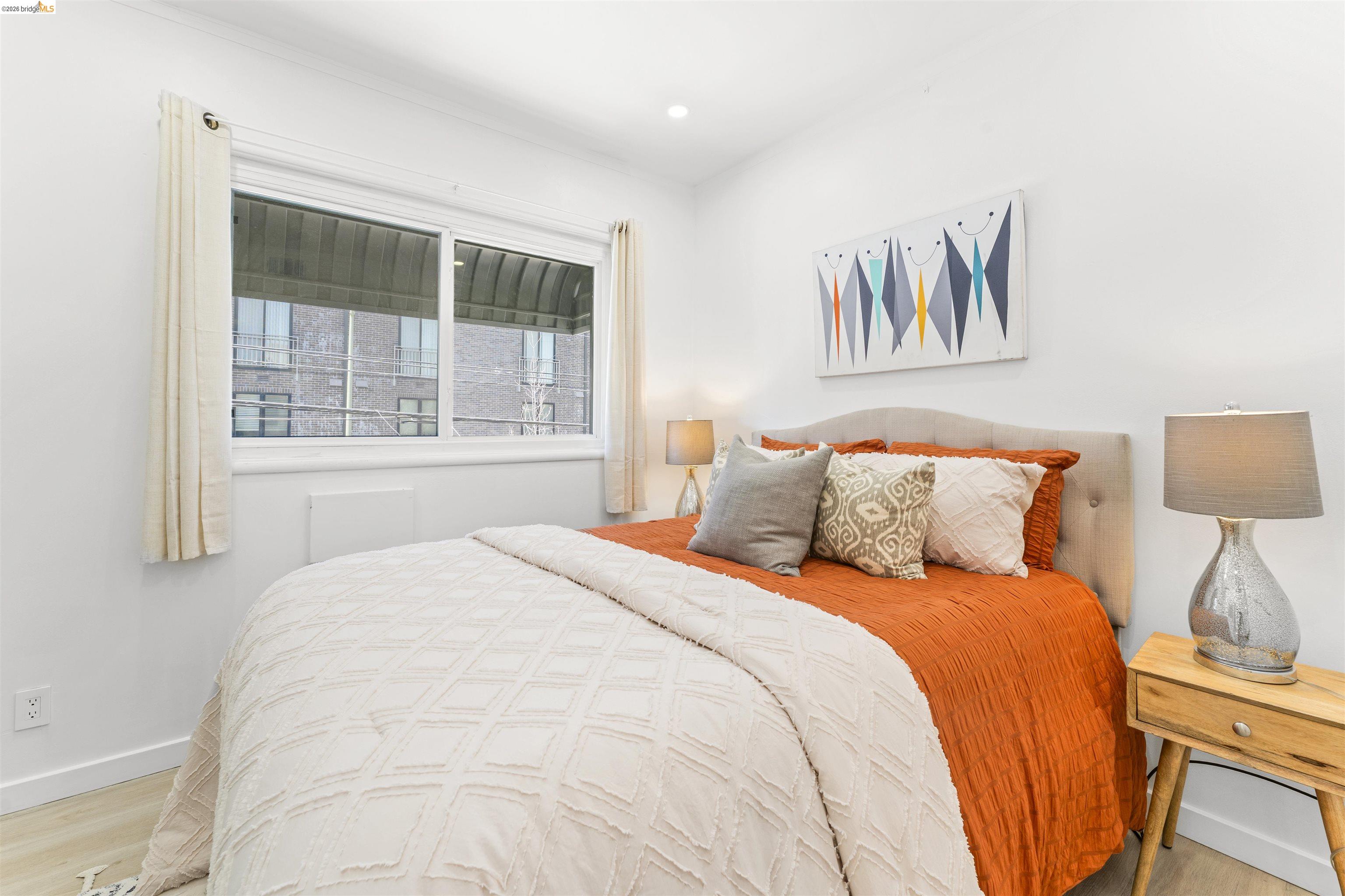 2832 Summit St, Oakland CA 94609 — photo 7