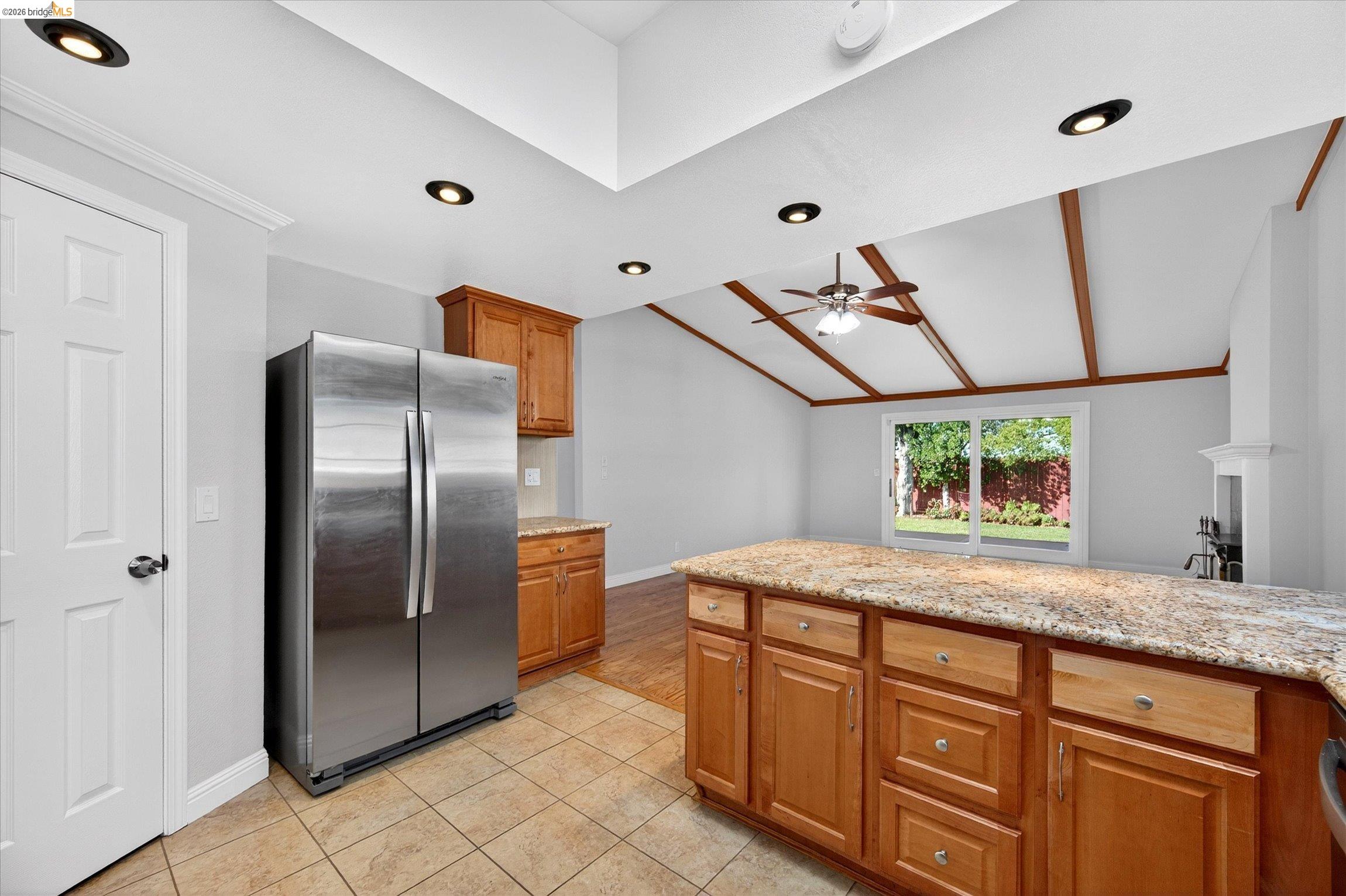 901 Helix Dr, Concord CA 94518 — photo 16