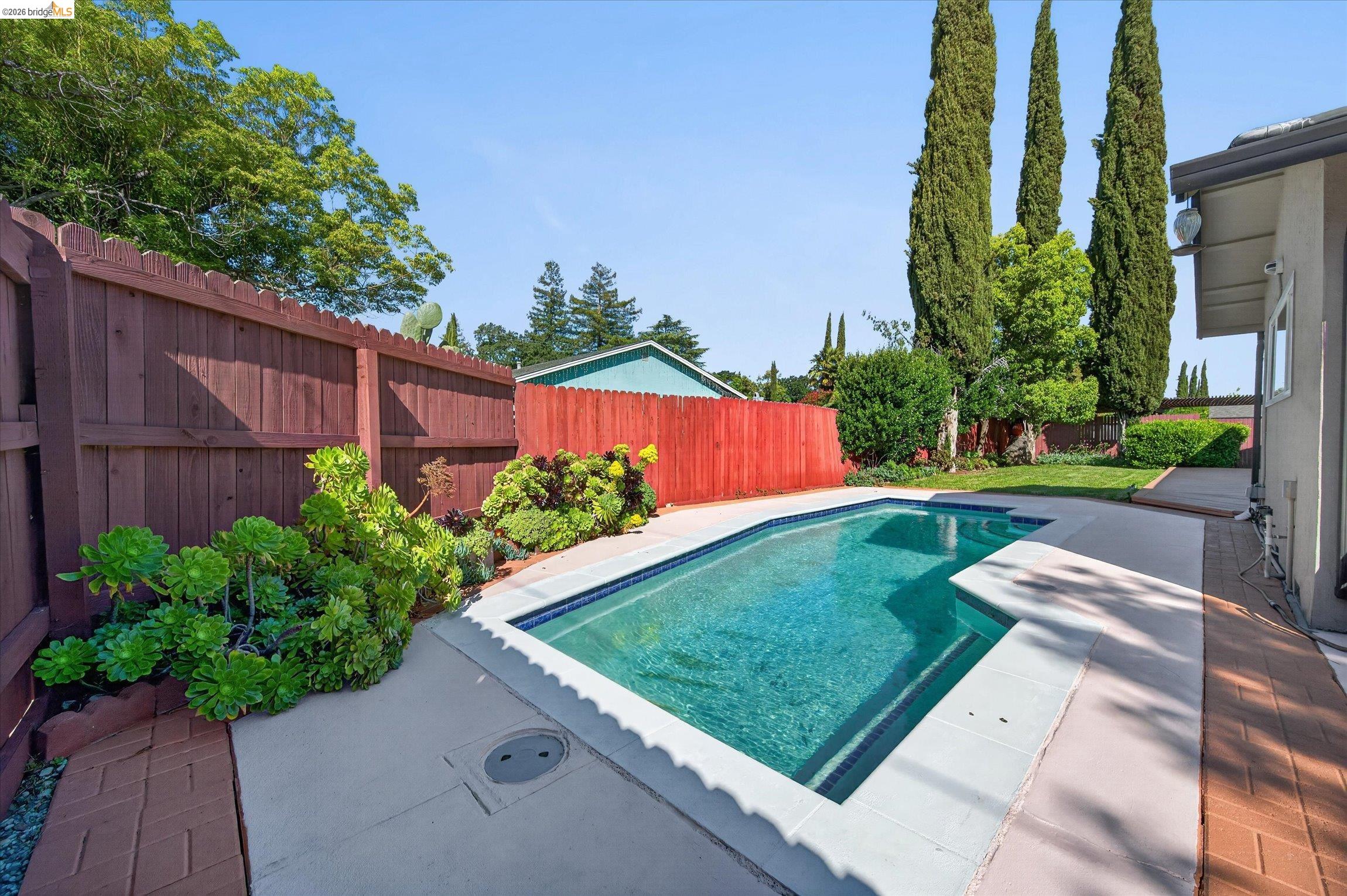 901 Helix Dr, Concord CA 94518 — photo 27