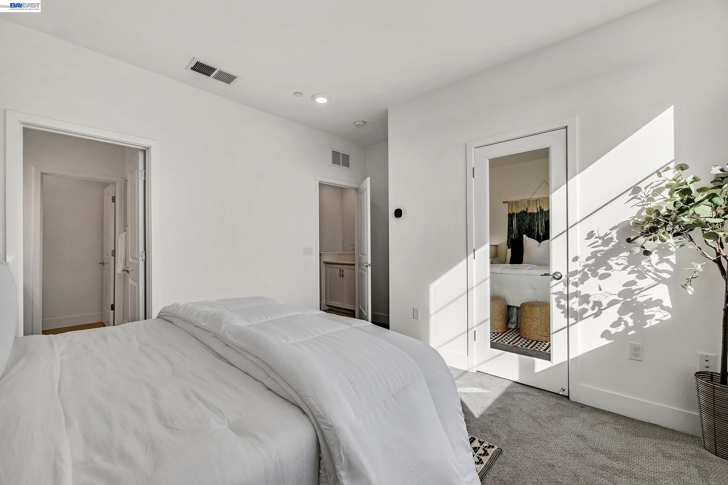 Photo #16: 41134399 Listing: Photo #16