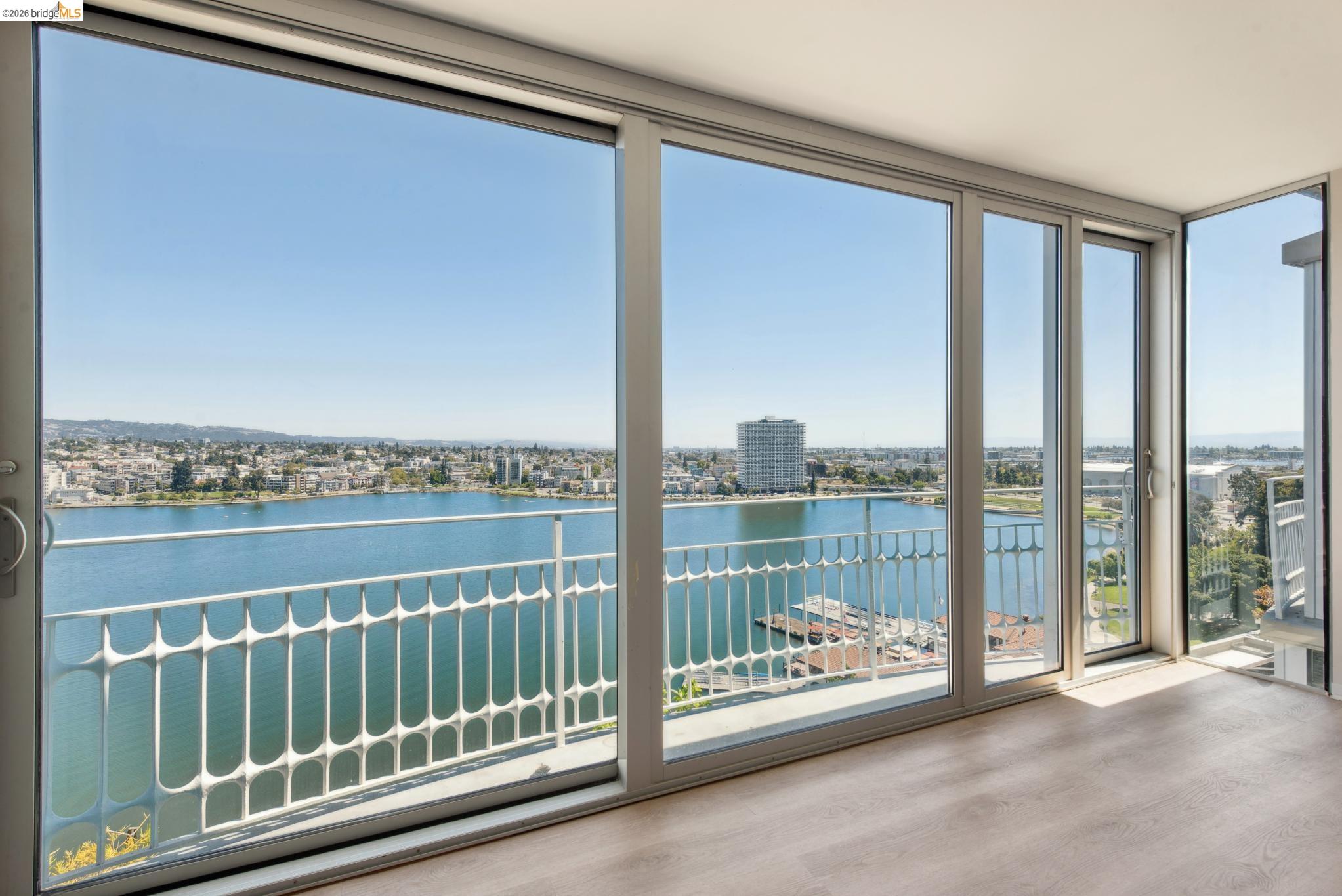 Photo #12: 41134402 Listing: Photo #12