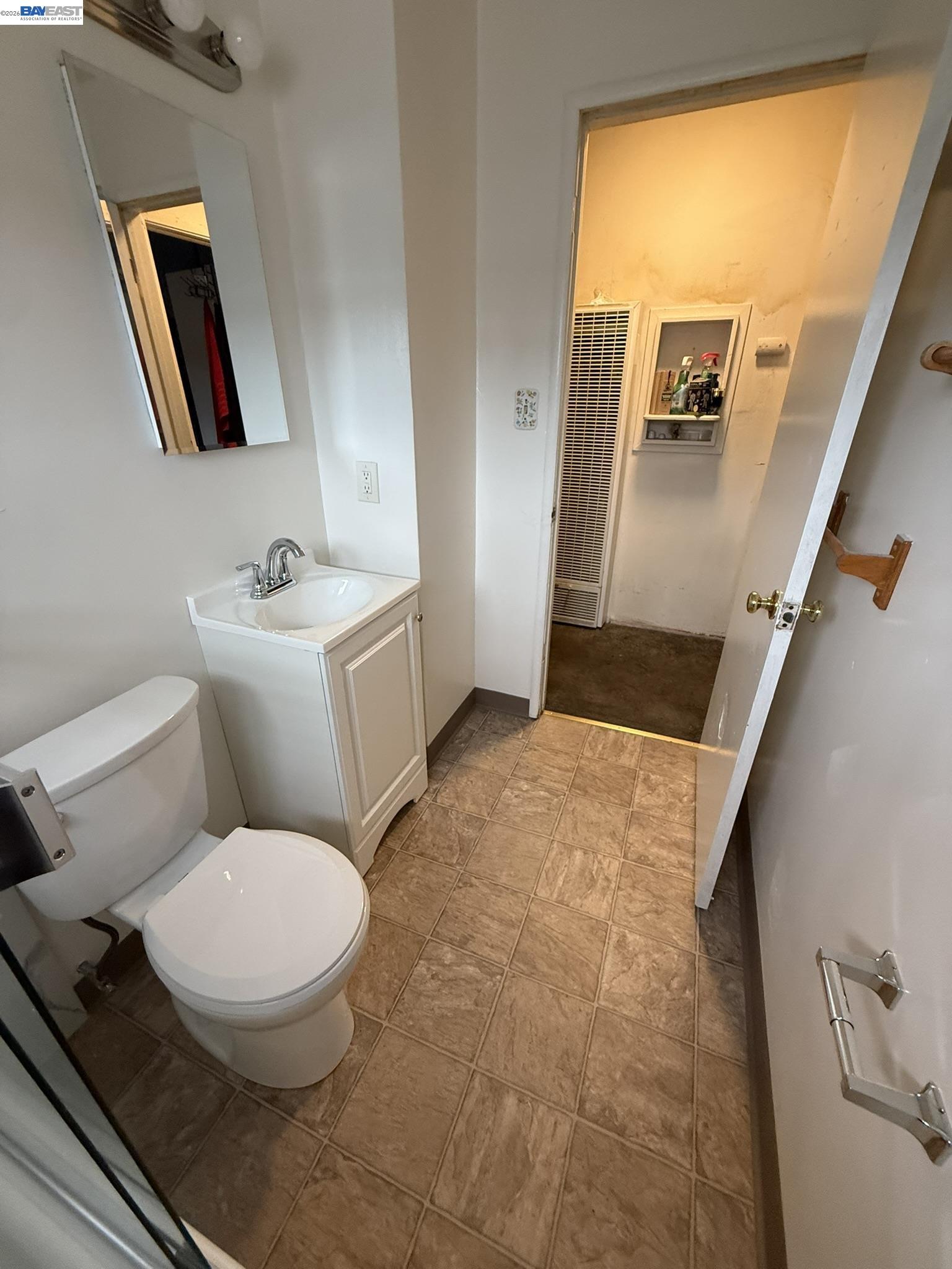 857 Longwood Ave, Hayward CA 94541 — photo 9