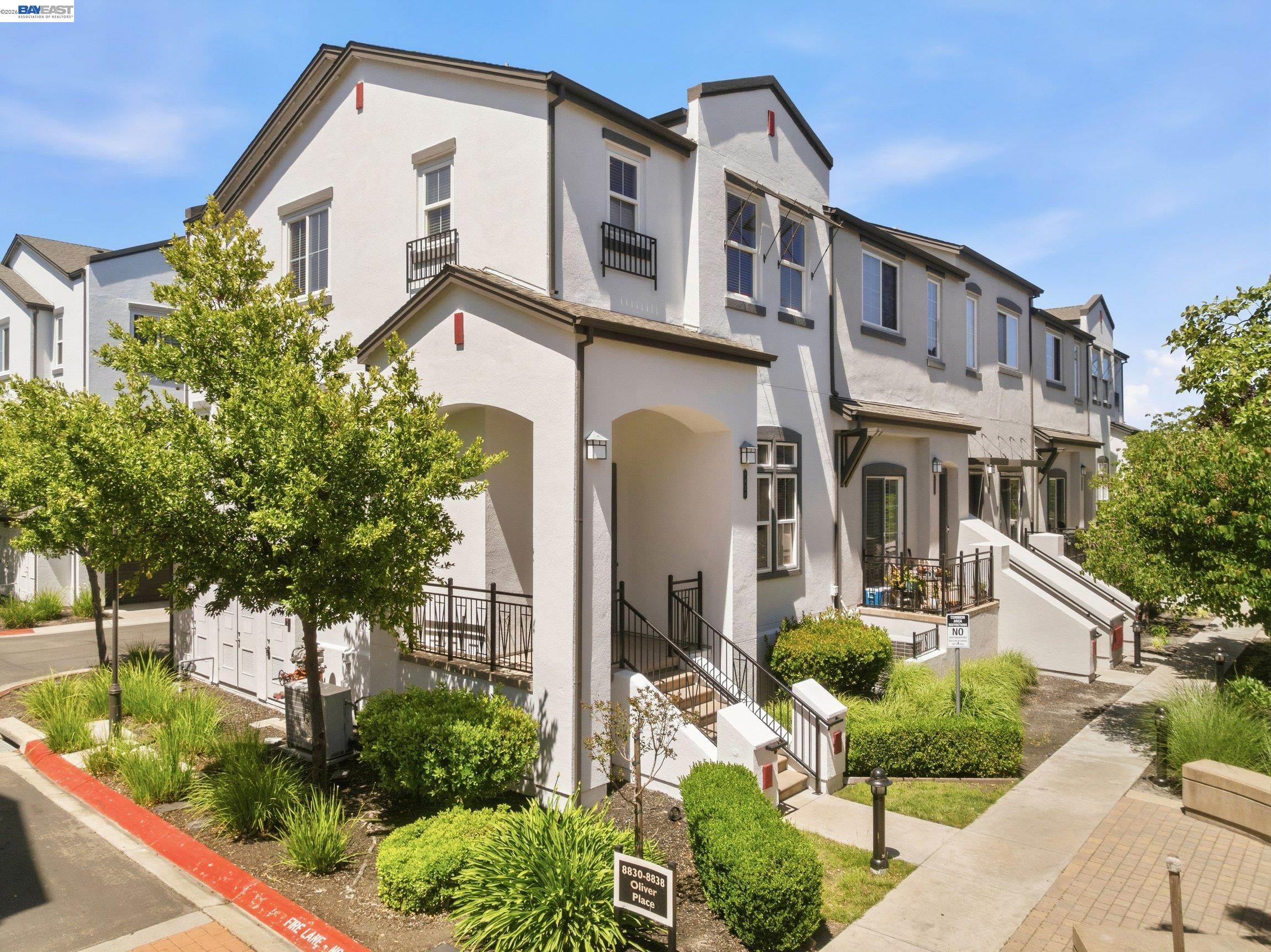 Photo #2: 41134423 Listing: Photo #2