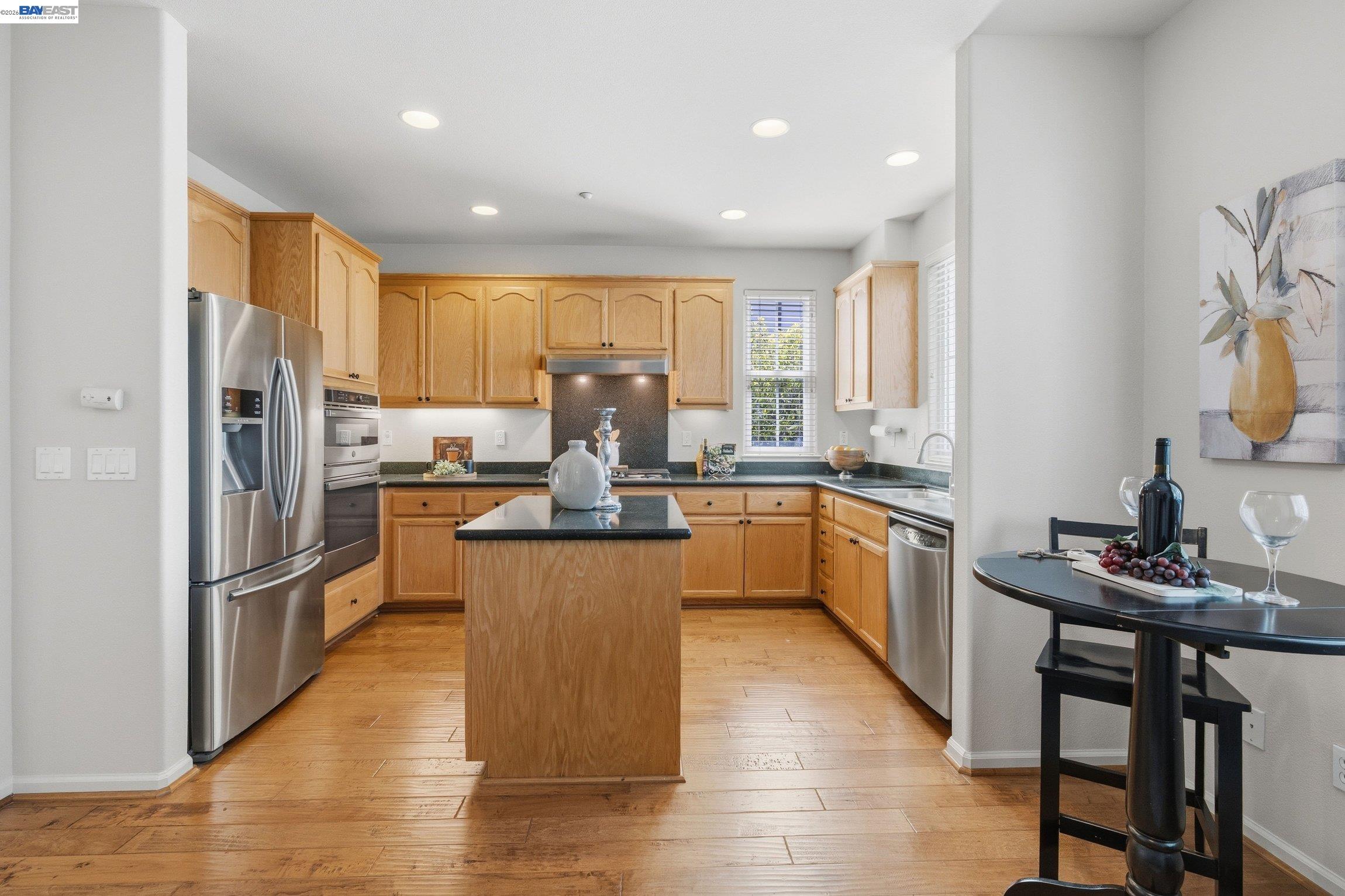 Photo #12: 41134423 Listing: Photo #12
